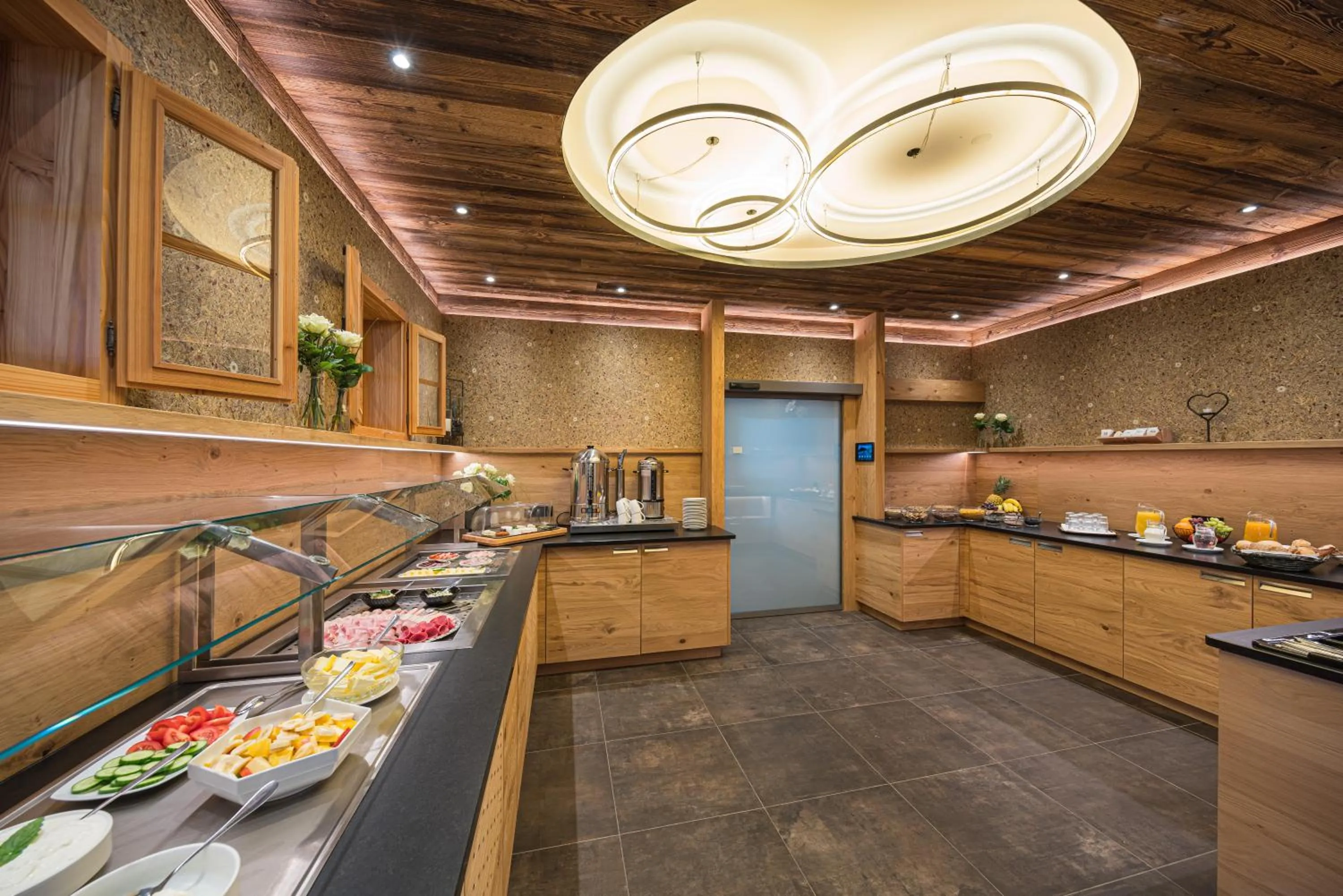 Buffet breakfast in Landgasthof Hubertus