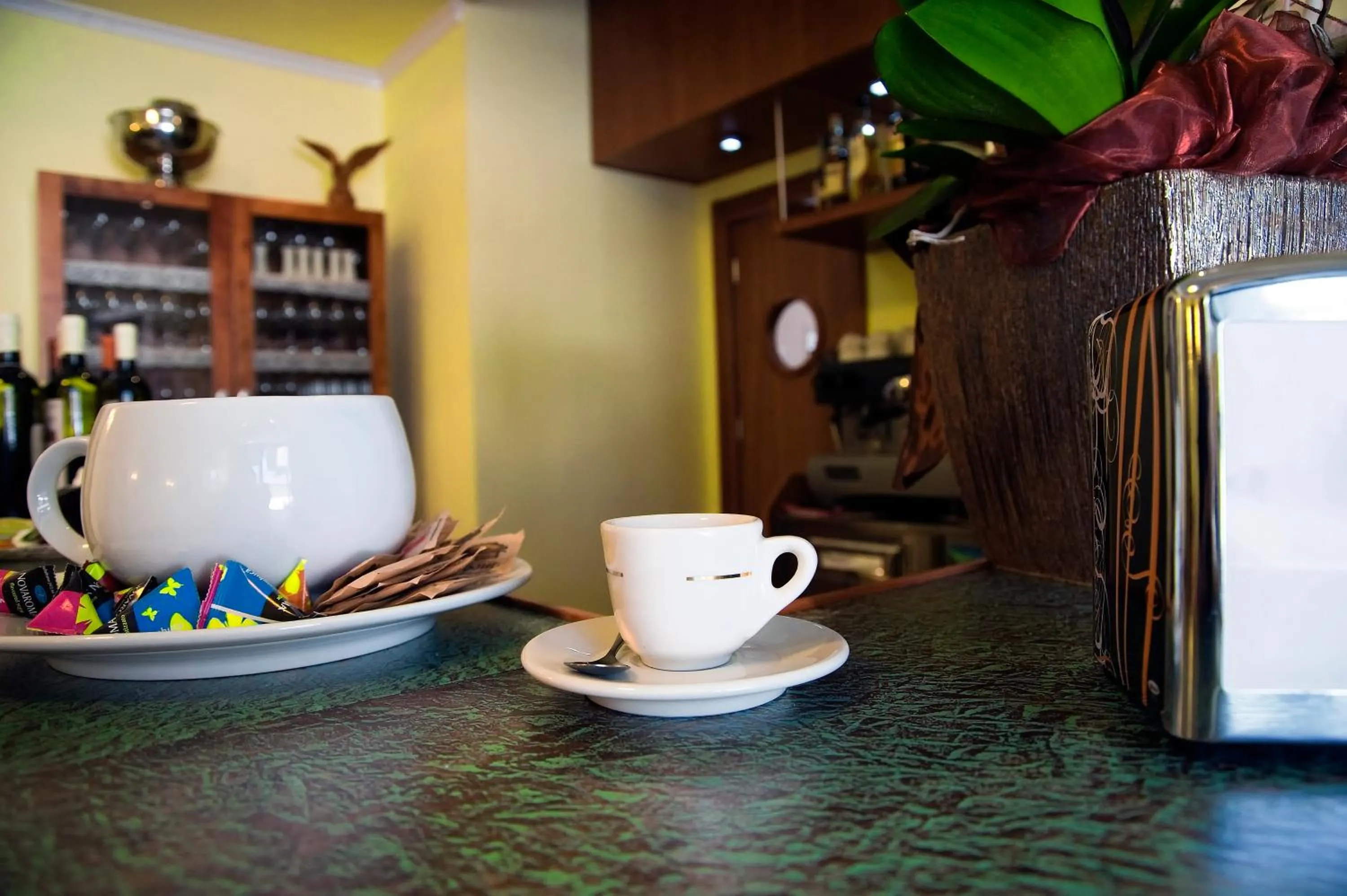 Restaurant/places to eat in Hotel Aquila