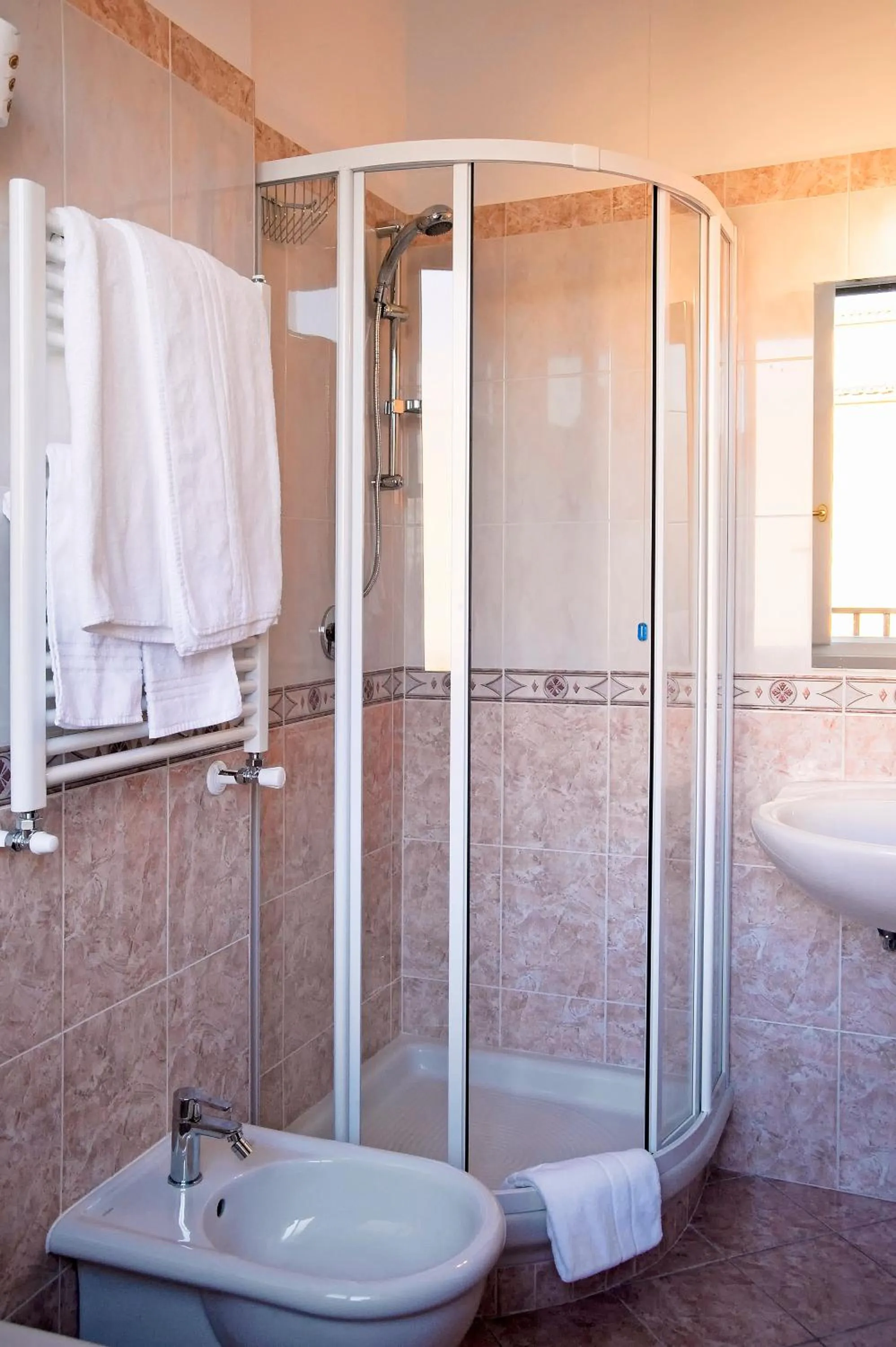 Toilet in Hotel Aquila