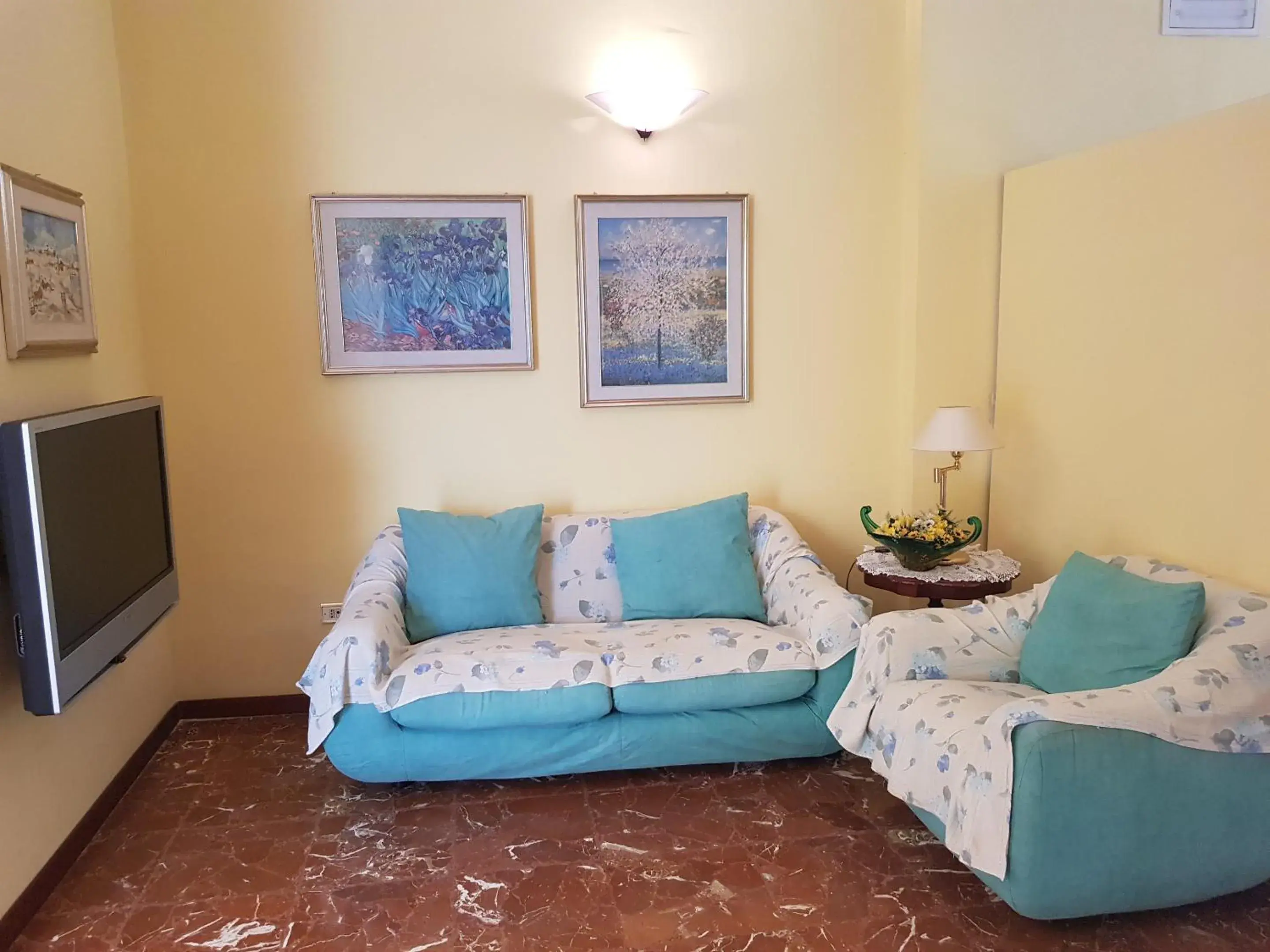 Two-Bedroom Apartment in B&B- Il Roma Two-Bedroom Apartment in B&B- Il Roma