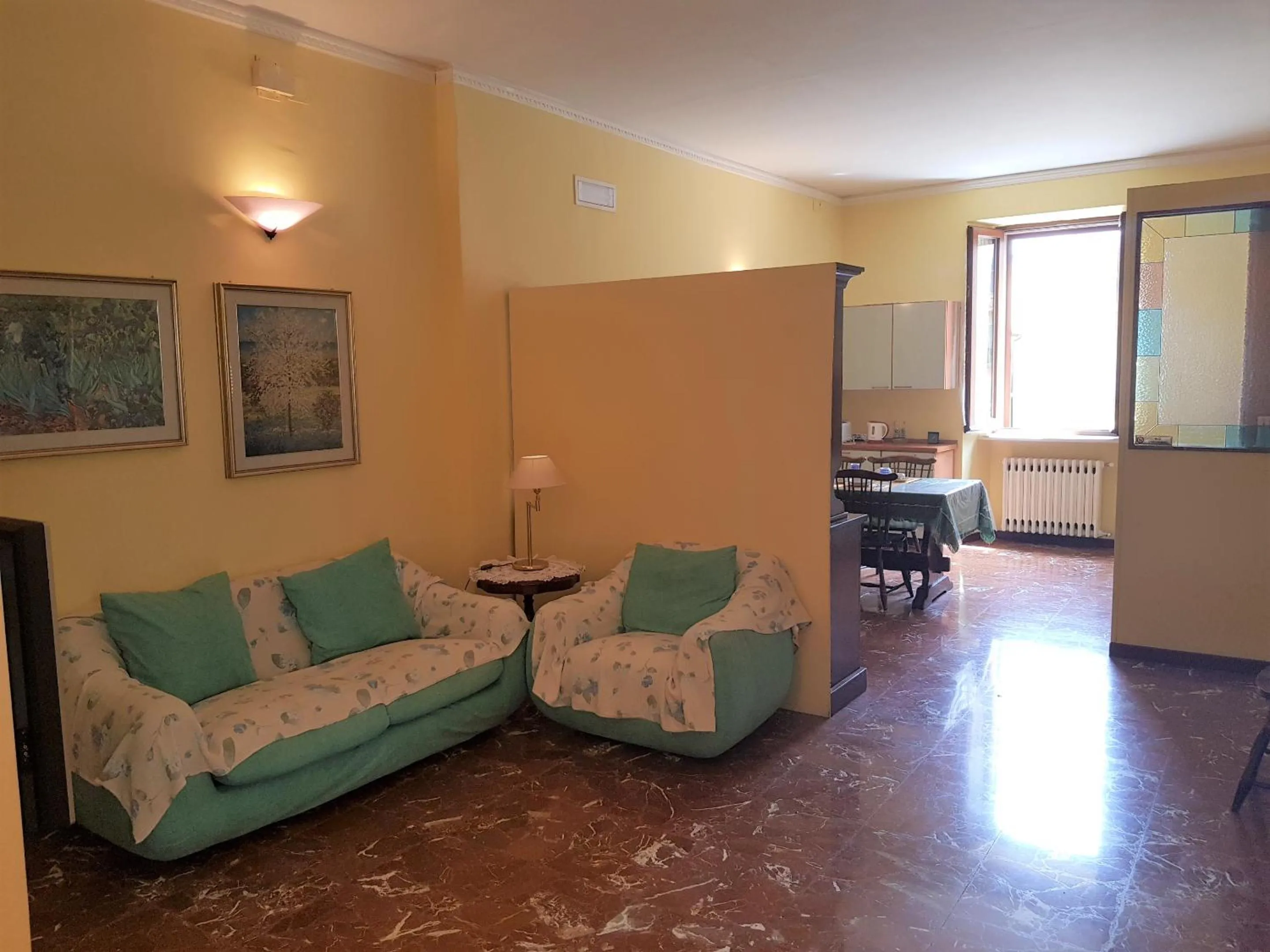Two-Bedroom Apartment in B&B- Il Roma