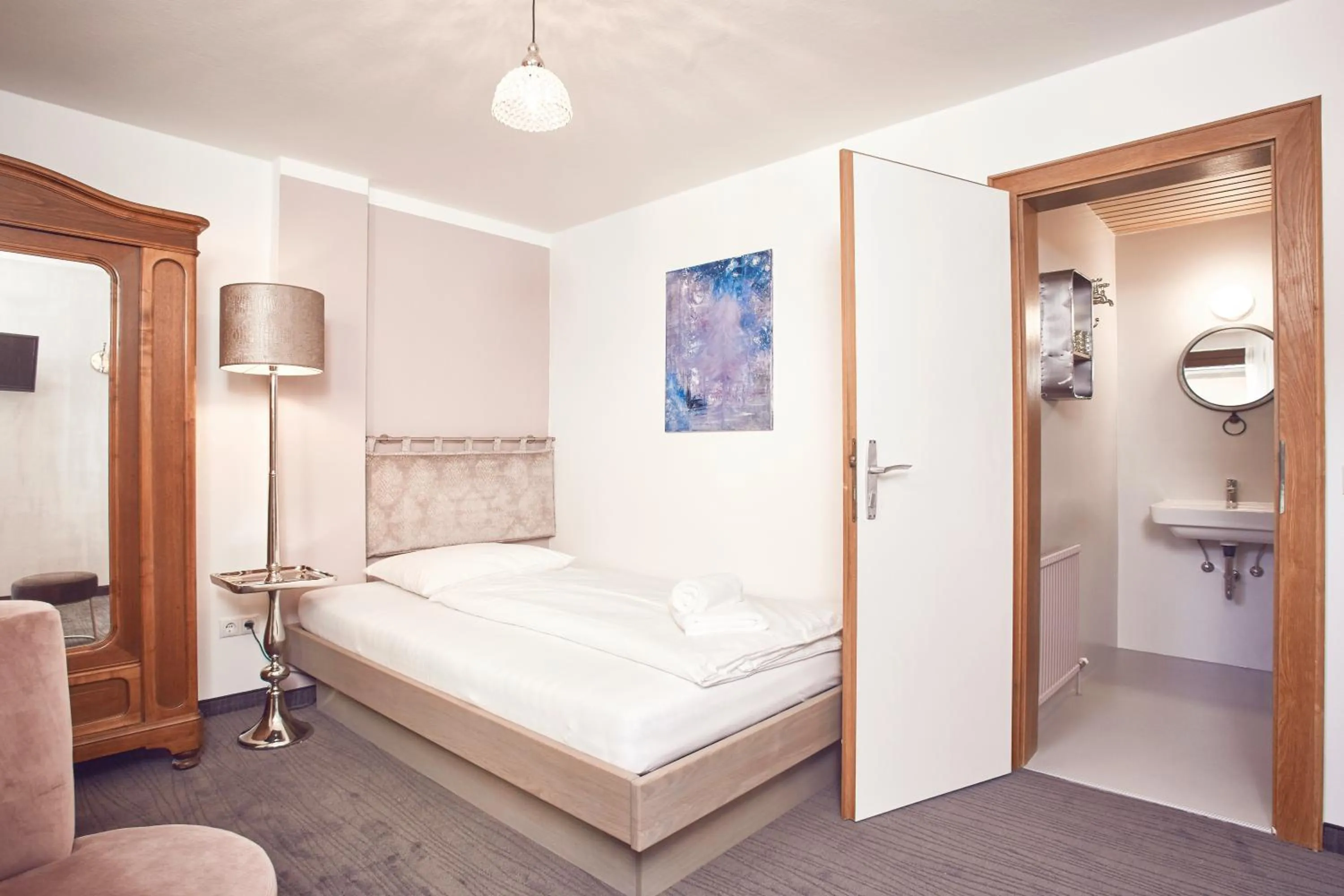 Bed in Boutique-Gasthof Ueberfuhr