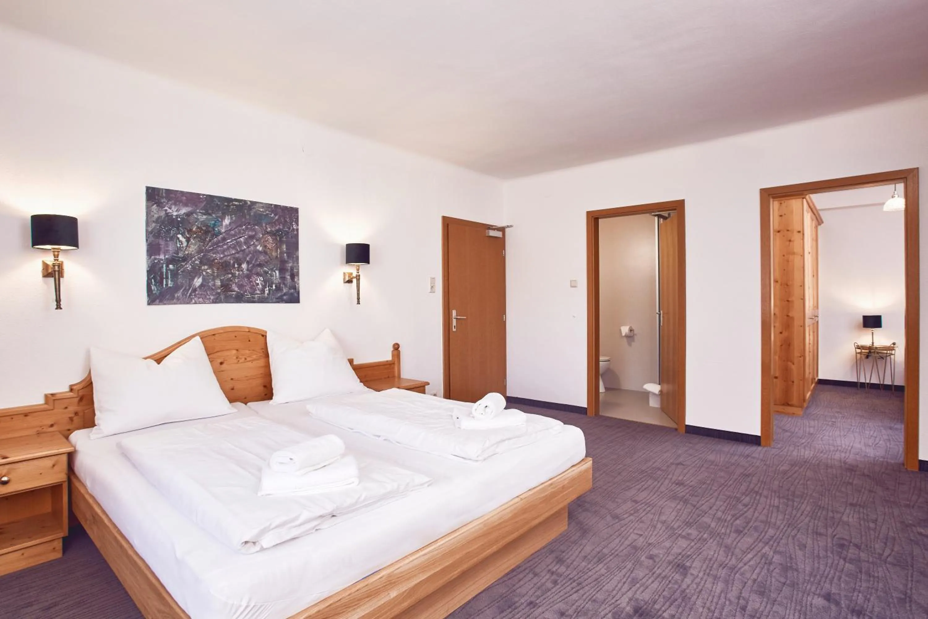 Photo of the whole room, Bed in Boutique-Gasthof Ueberfuhr