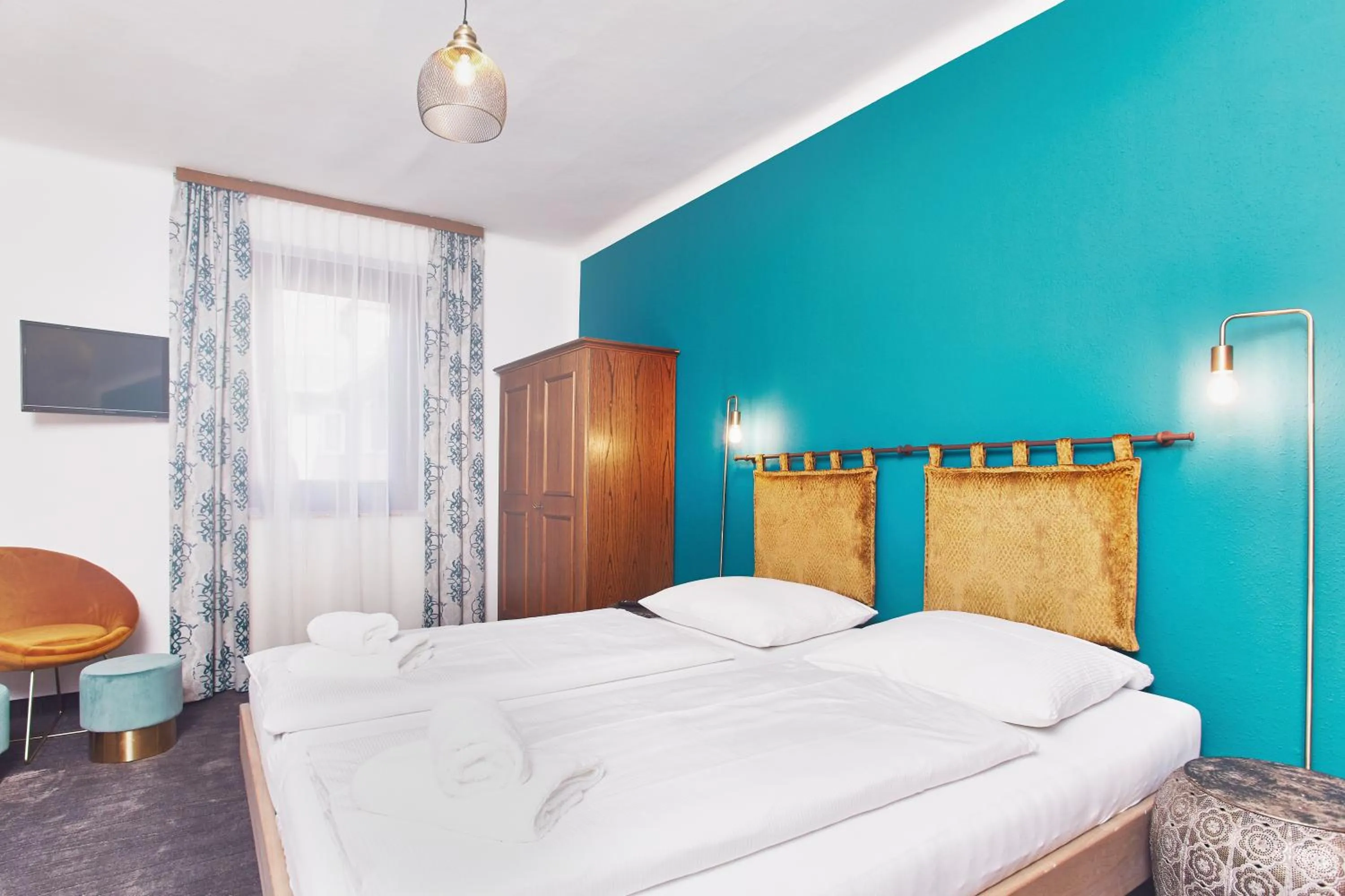 Photo of the whole room, Bed in Boutique-Gasthof Ueberfuhr