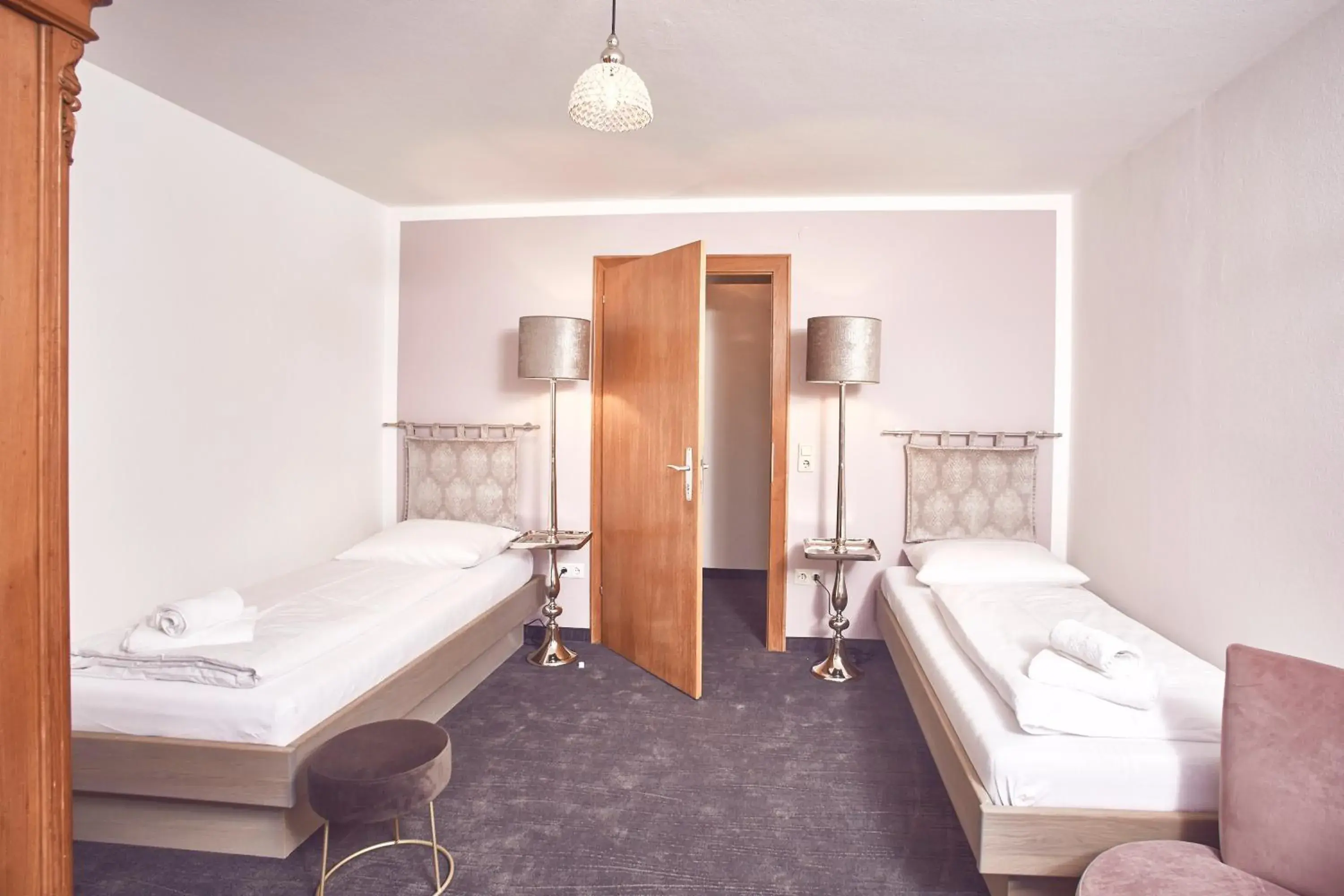 Twin Room - single occupancy in Boutique-Gasthof Ueberfuhr Twin Room - single occupancy in Boutique-Gasthof Ueberfuhr
