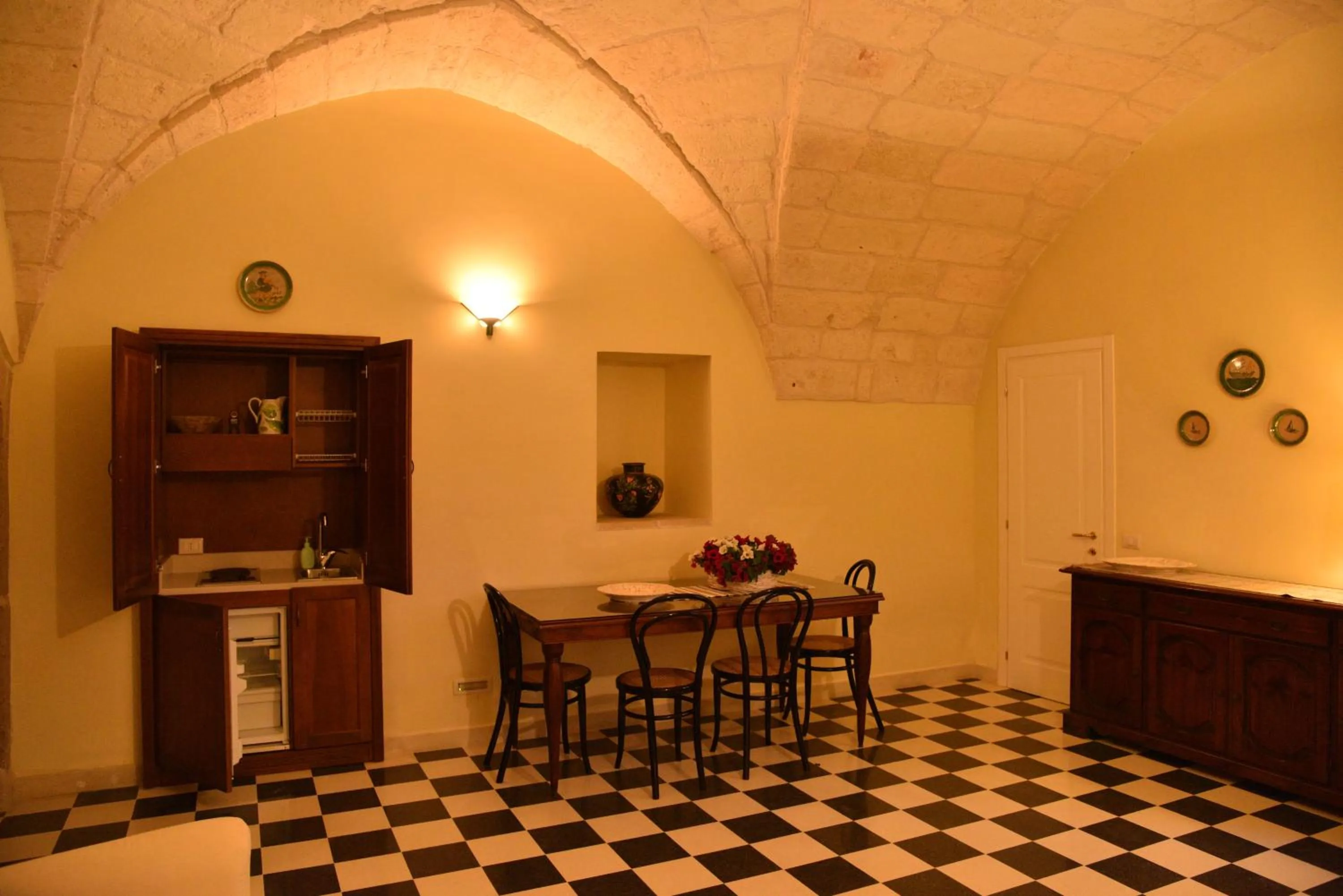 Kitchen or kitchenette in B&B Antica Corte