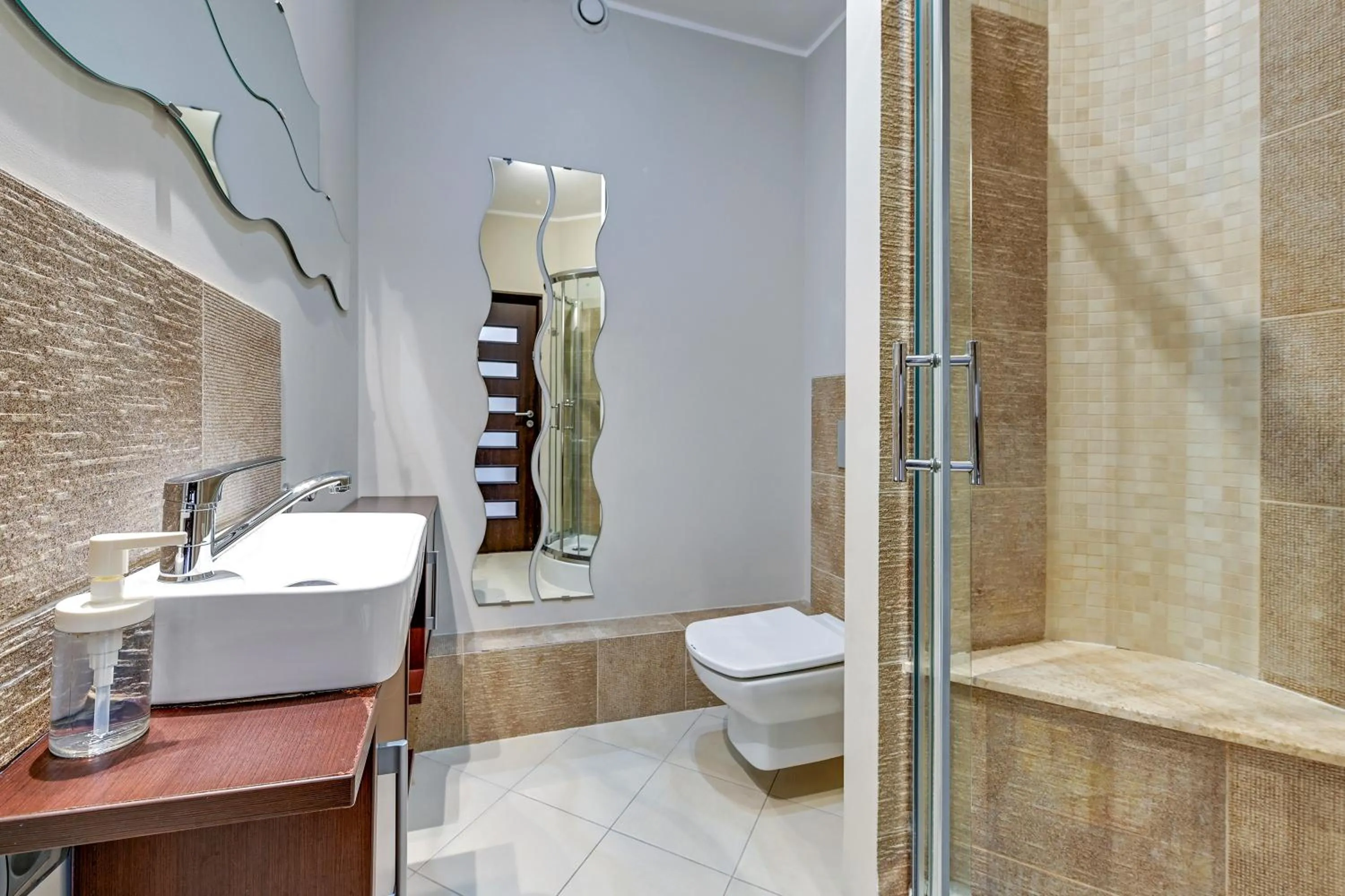 Shower in Apartamenty Apartinfo Szafarnia