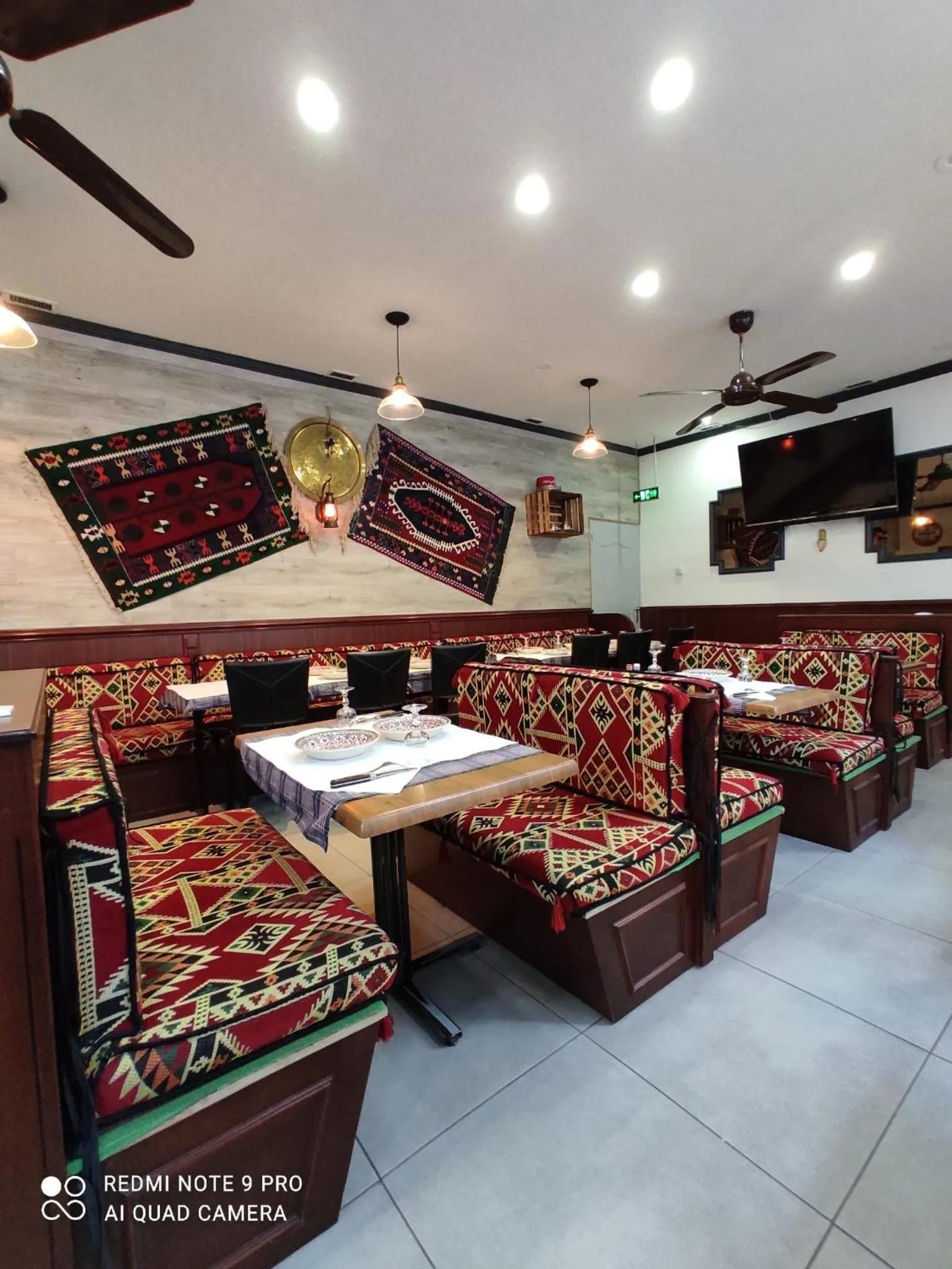 Restaurant/places to eat in Hotel Le Bon Moine