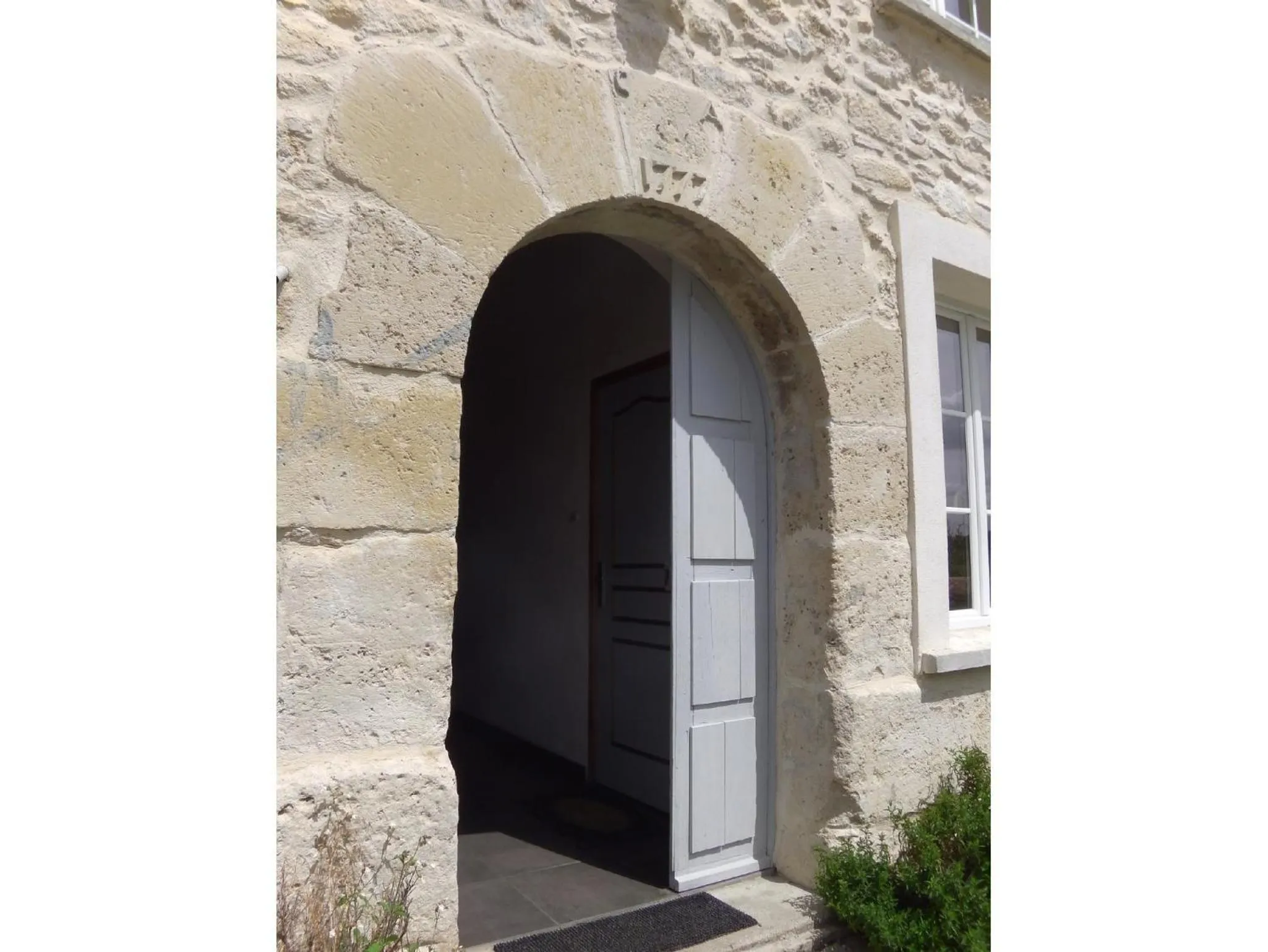 Facade/entrance in Domaine de la Villa du Moulin de Champie - Plaine de Versailles