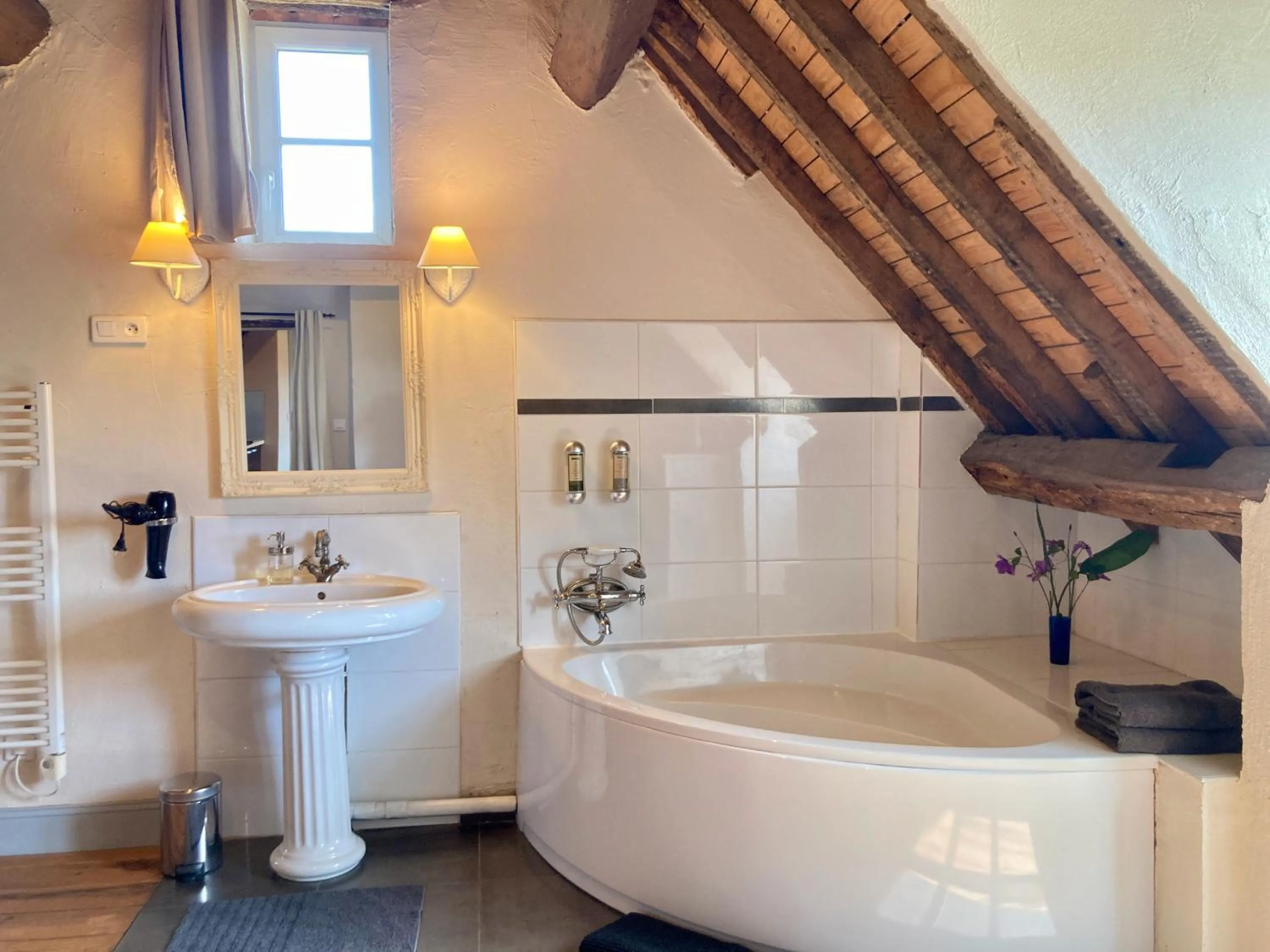 Bathroom in Domaine de la Villa du Moulin de Champie - Plaine de Versailles