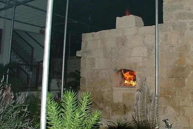 BBQ facilities in Lasa Heights Hotel