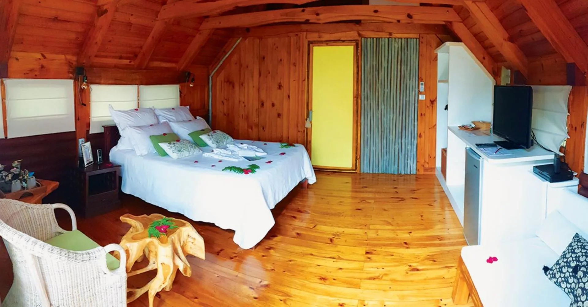 Bedroom in Lodge Roche Tamarin