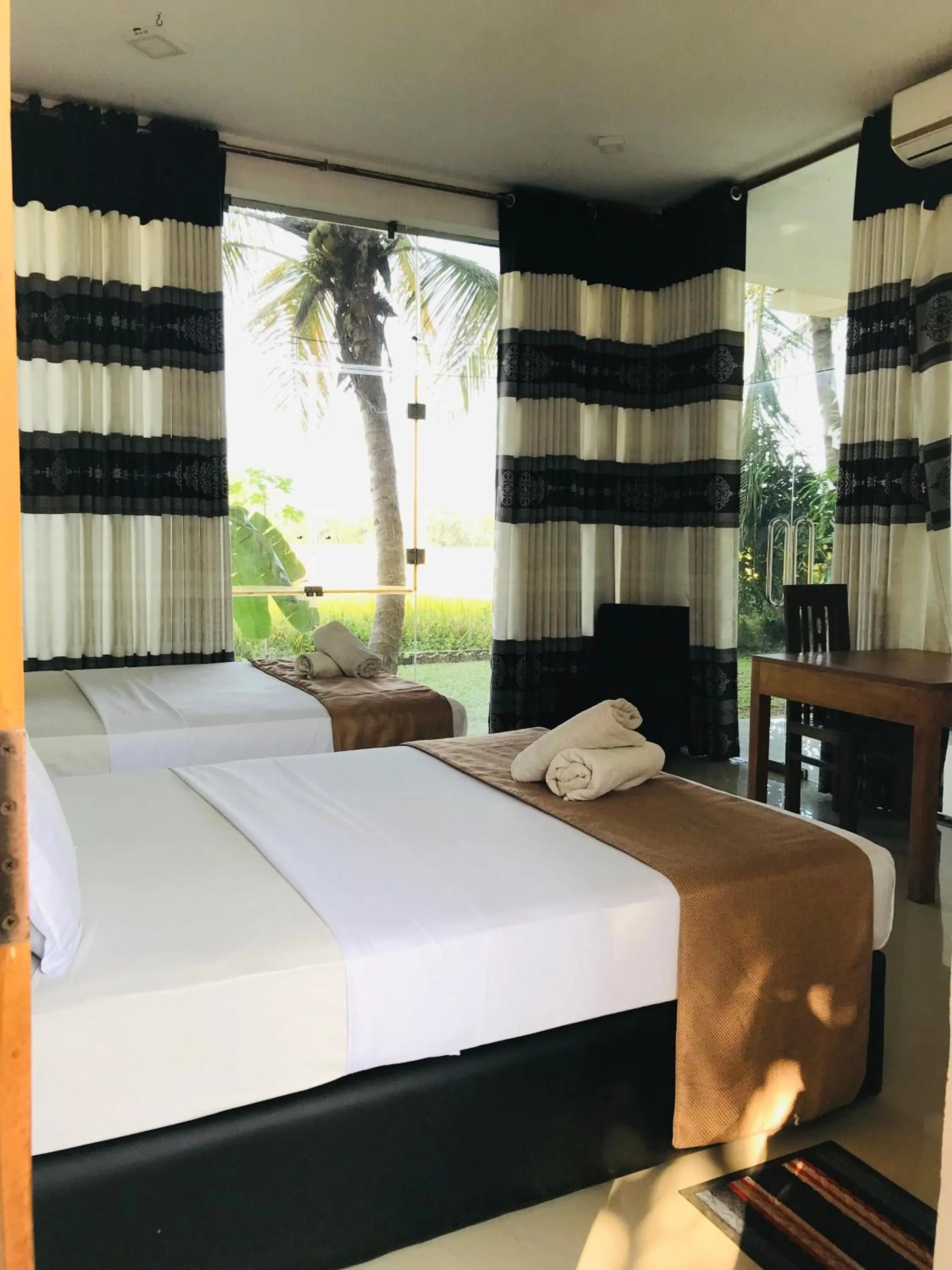 Bedroom, Bed in Rivonway Hotel Polonnaruwa