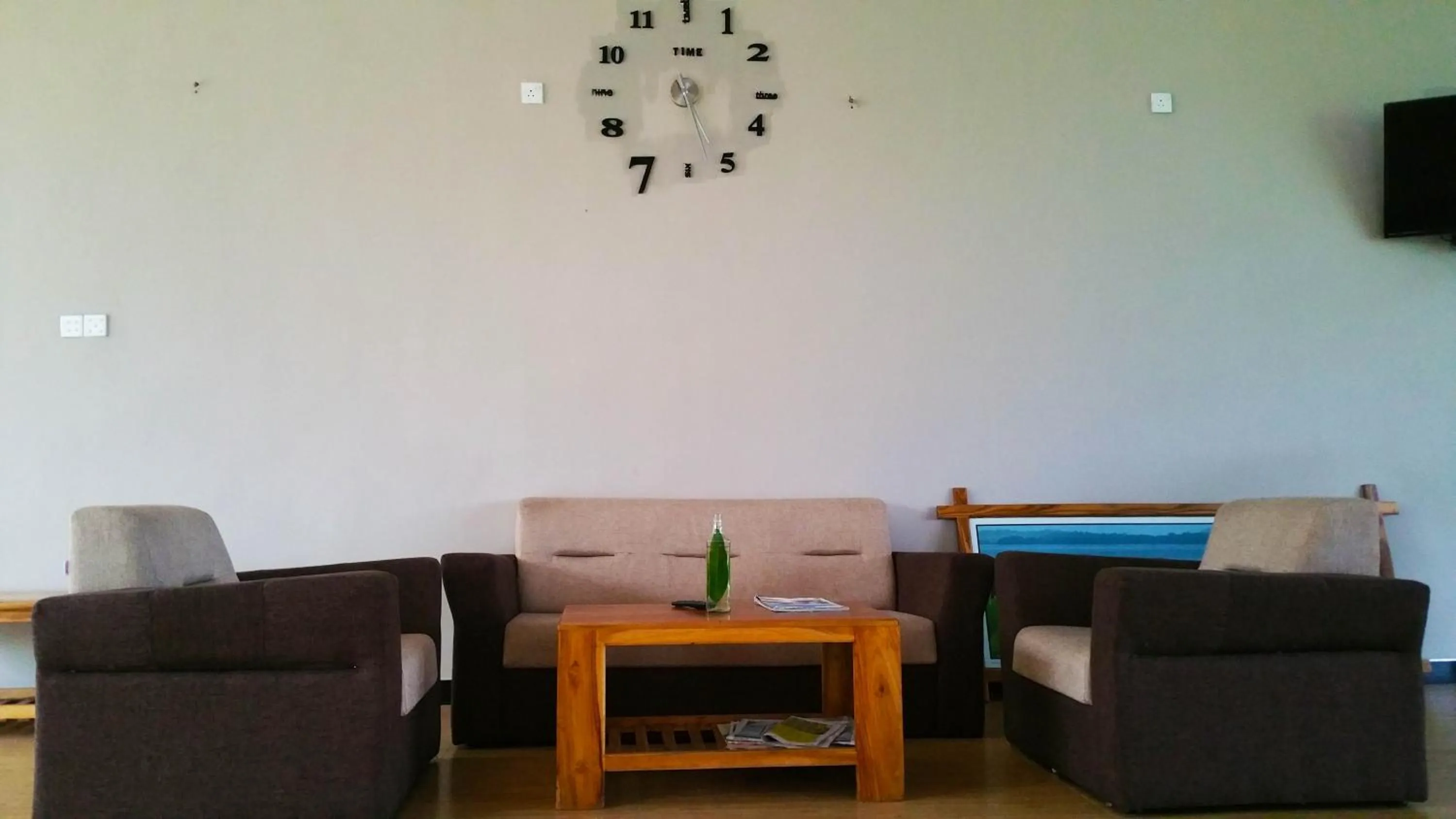 Lobby or reception in Rivonway Hotel Polonnaruwa