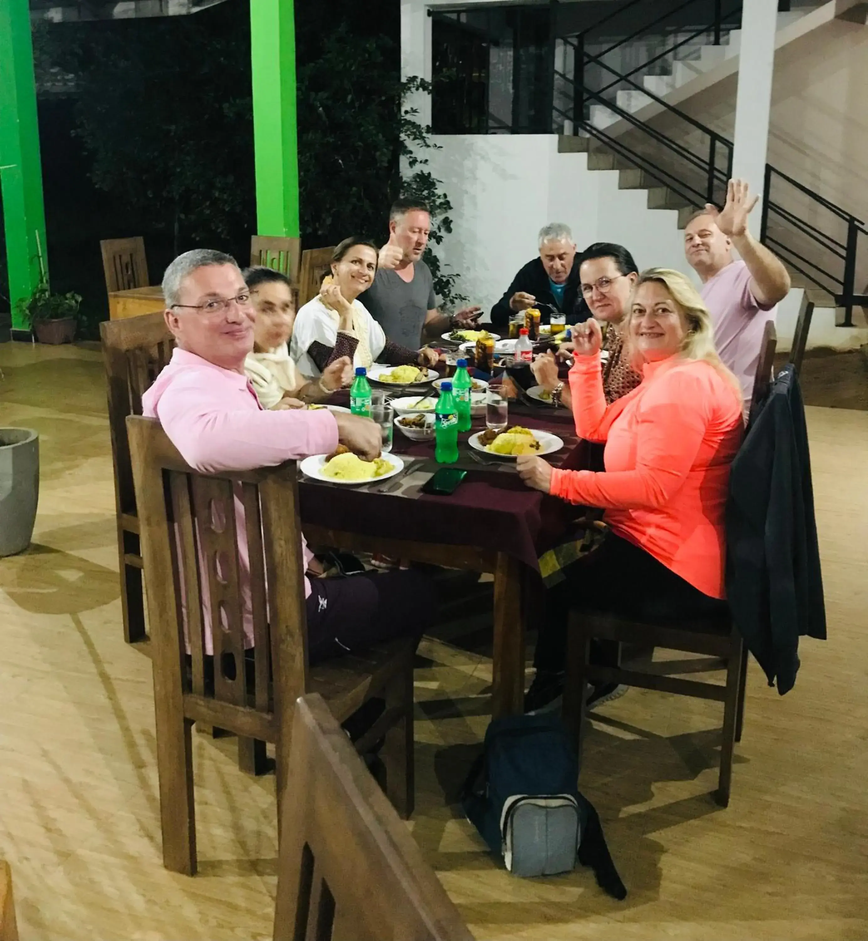 Restaurant/places to eat in Rivonway Hotel Polonnaruwa Restaurant/places to eat in Rivonway Hotel Polonnaruwa