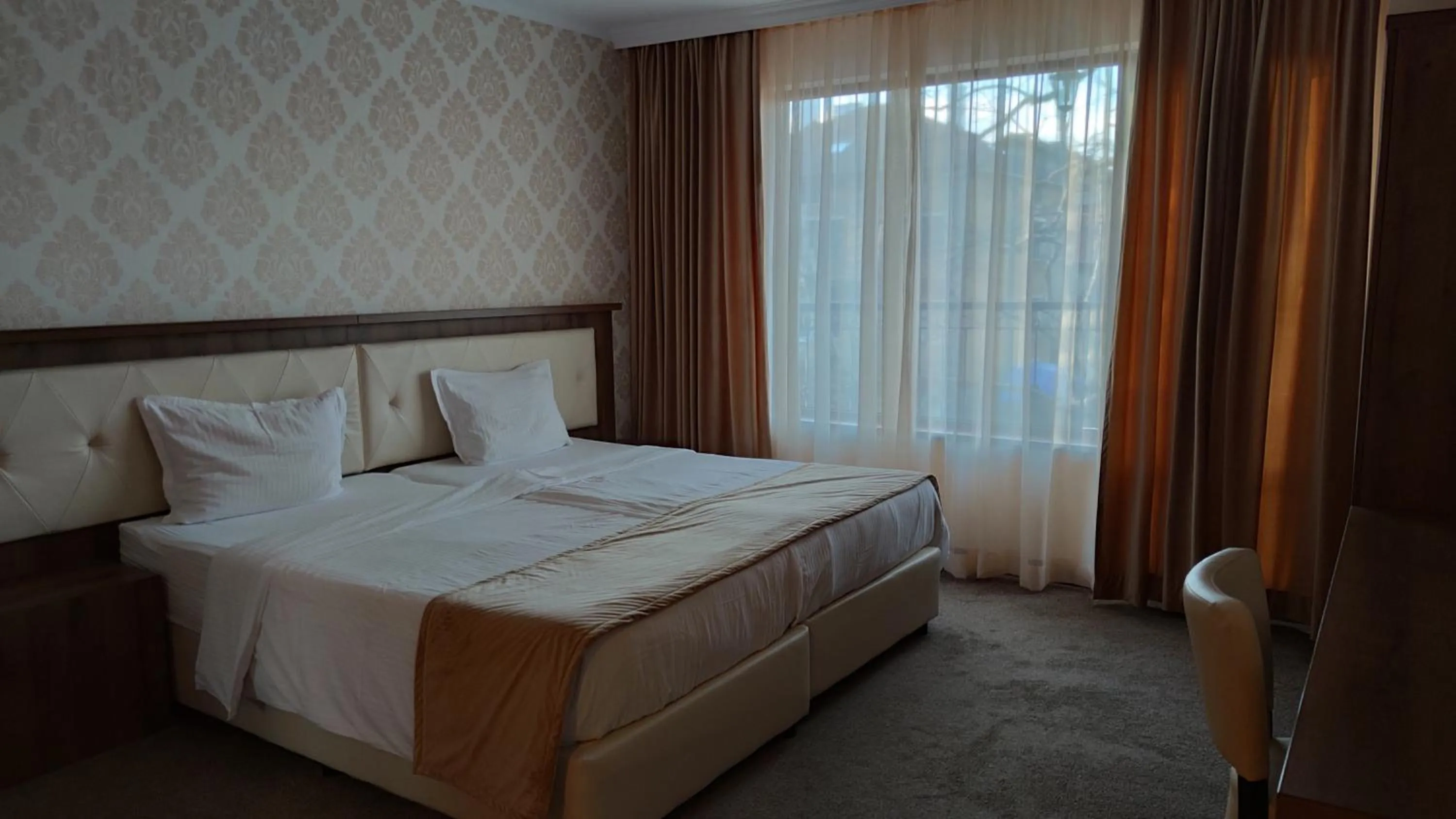 City view, Bed in SPA Hotel Medicus