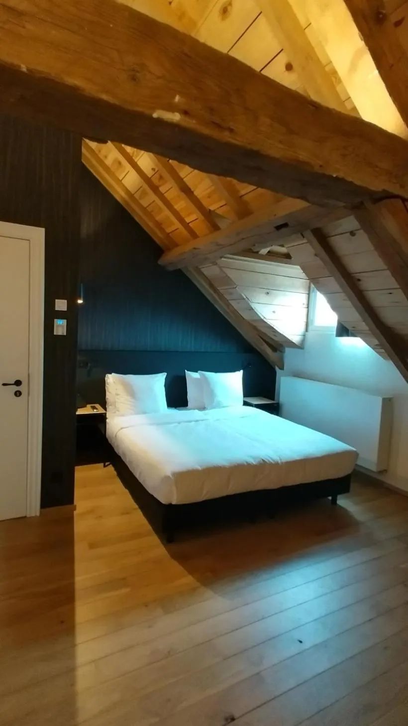 Bed in Hotel Kronacker