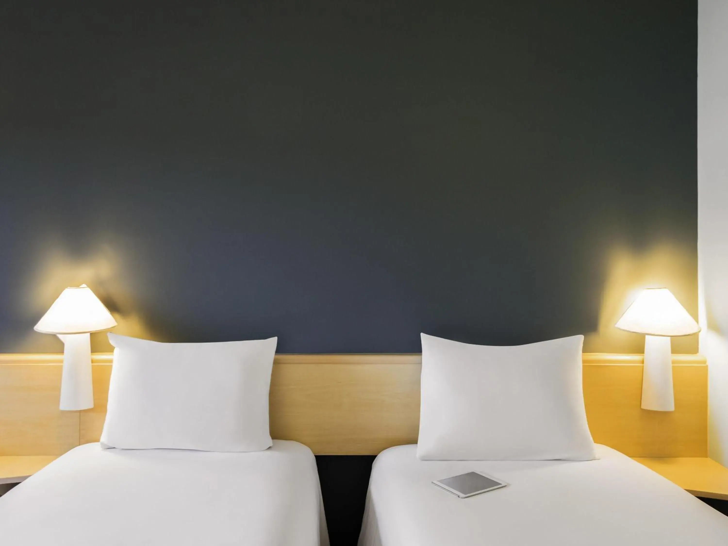 Bedroom, Bed in Ibis Mexico Perinorte Bedroom, Bed in Ibis Mexico Perinorte