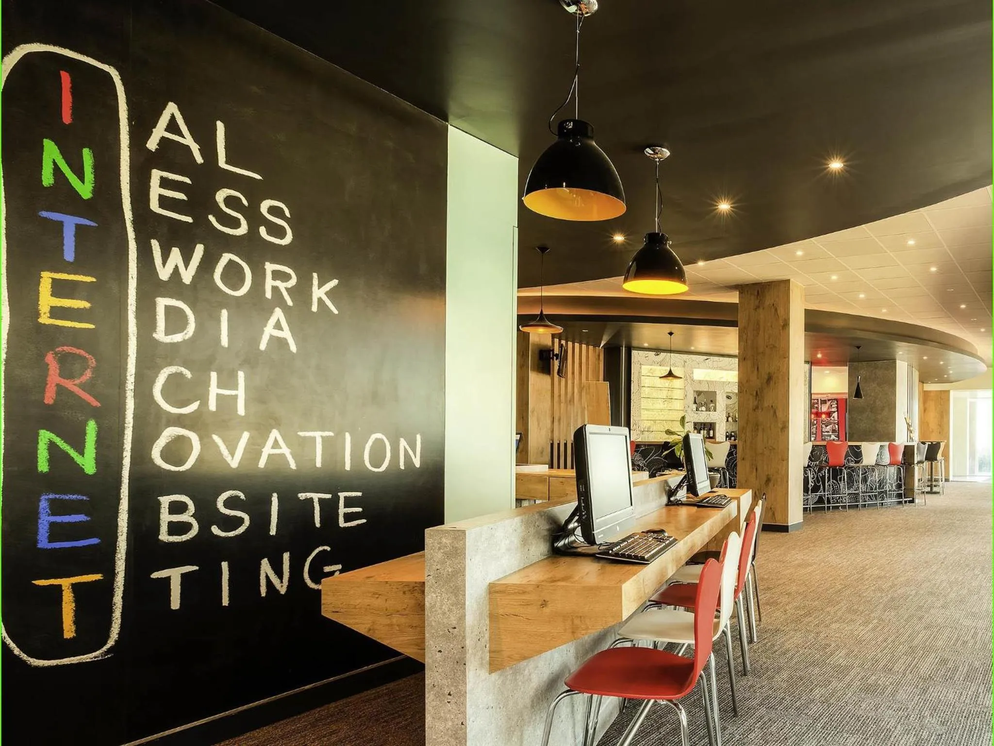 Property building in Ibis Mexico Perinorte