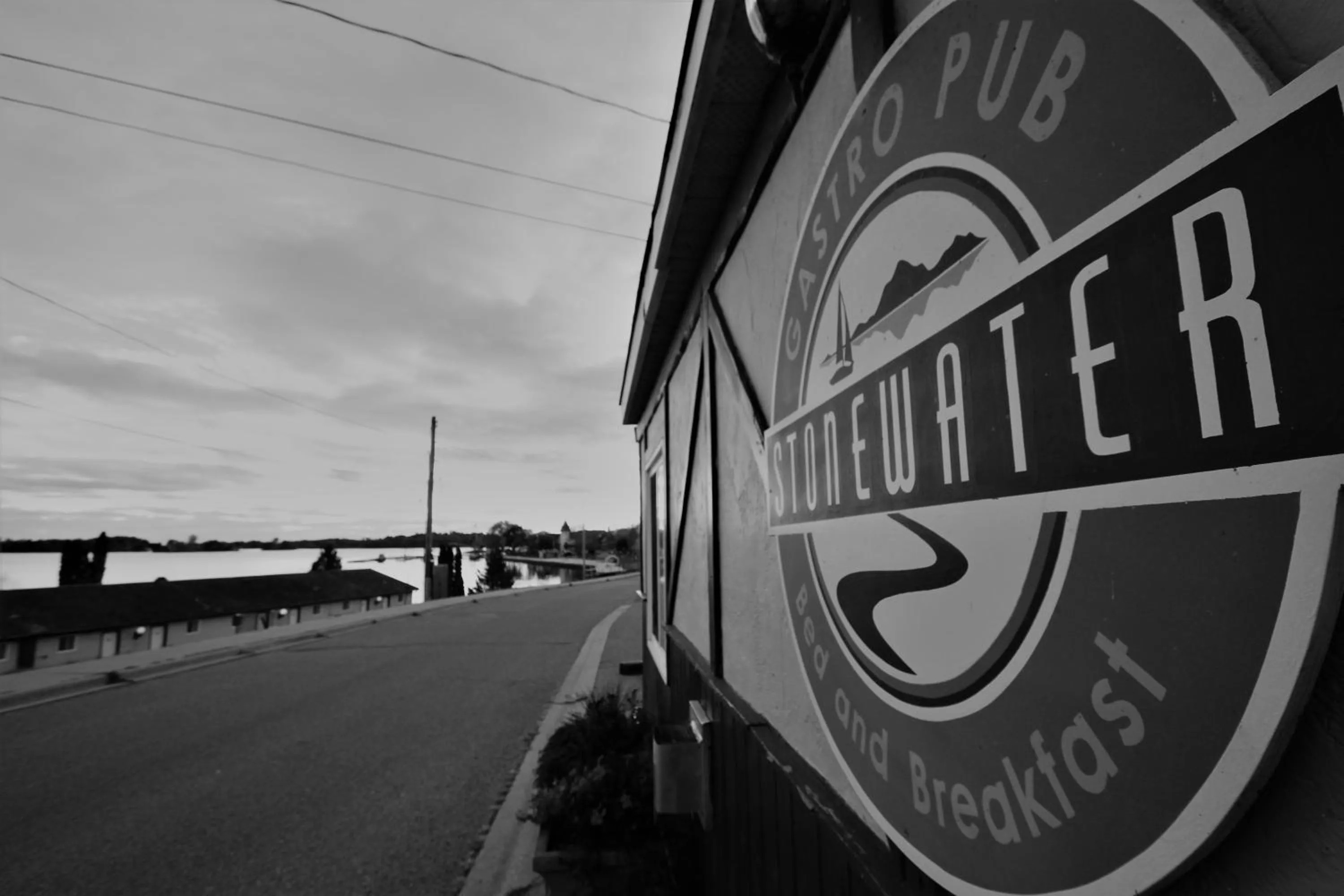 Restaurant/places to eat in Stonewater Manor B&B