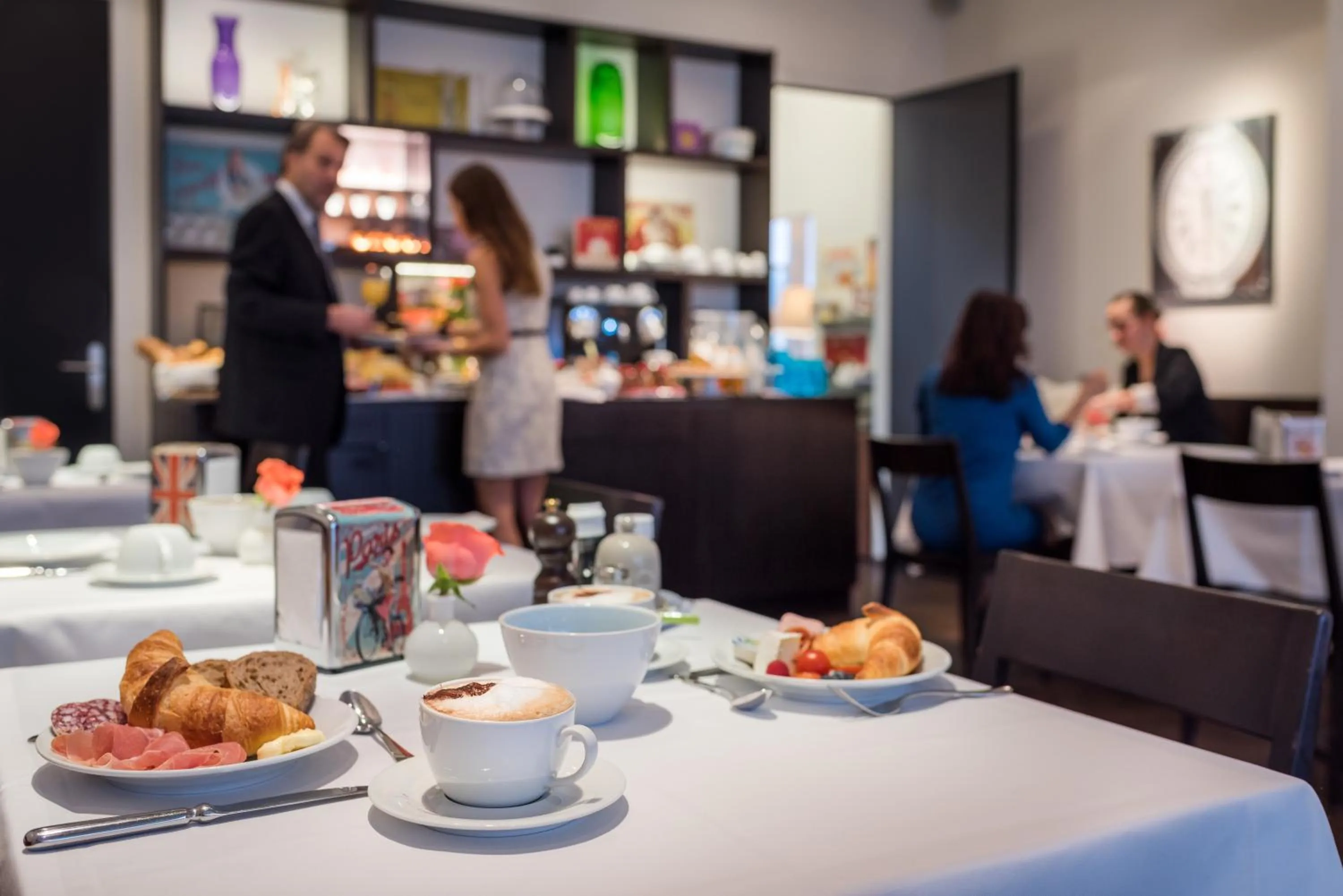 Restaurant/places to eat in Boutique Hotel NI-MO