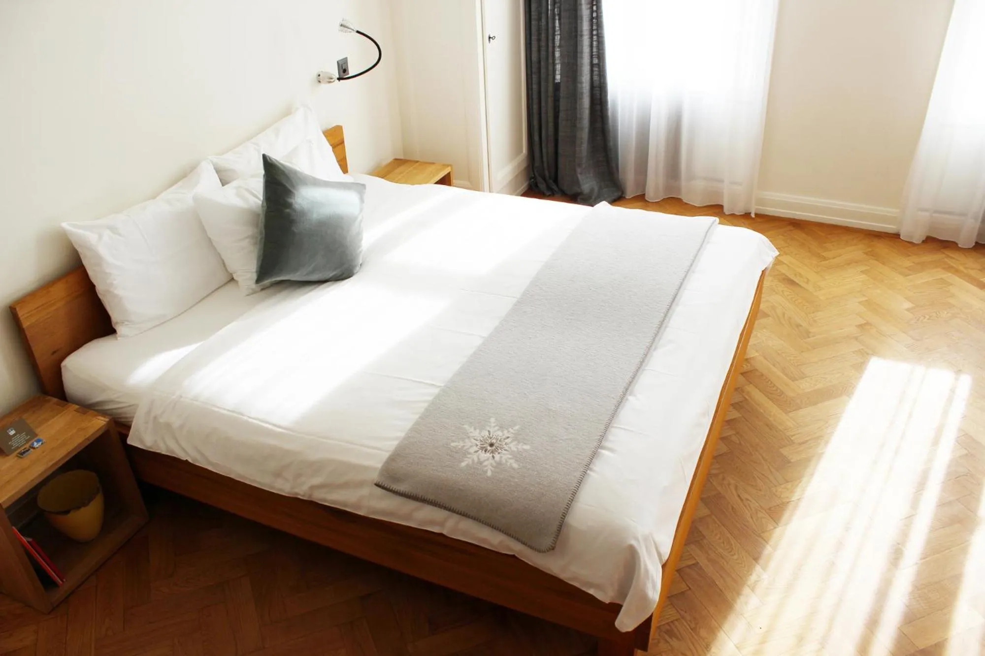 Bed in Boutique Hotel NI-MO