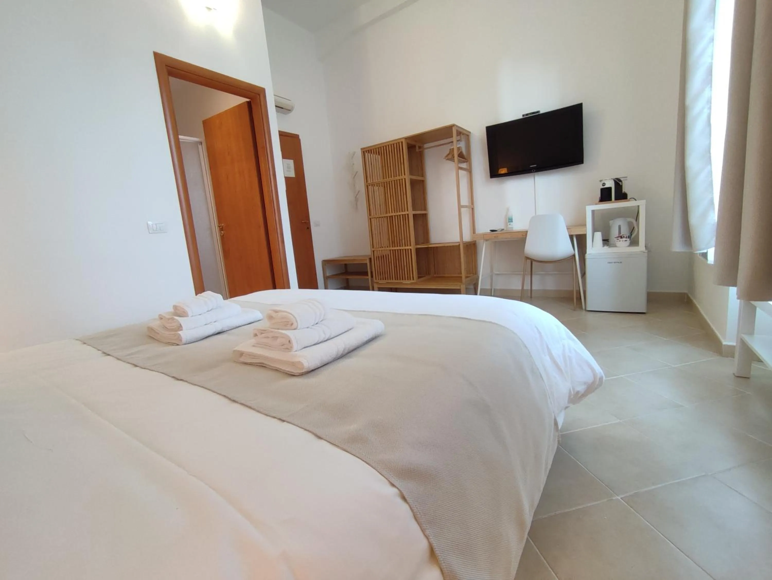 Bedroom, Bed in Nell'Azzurro