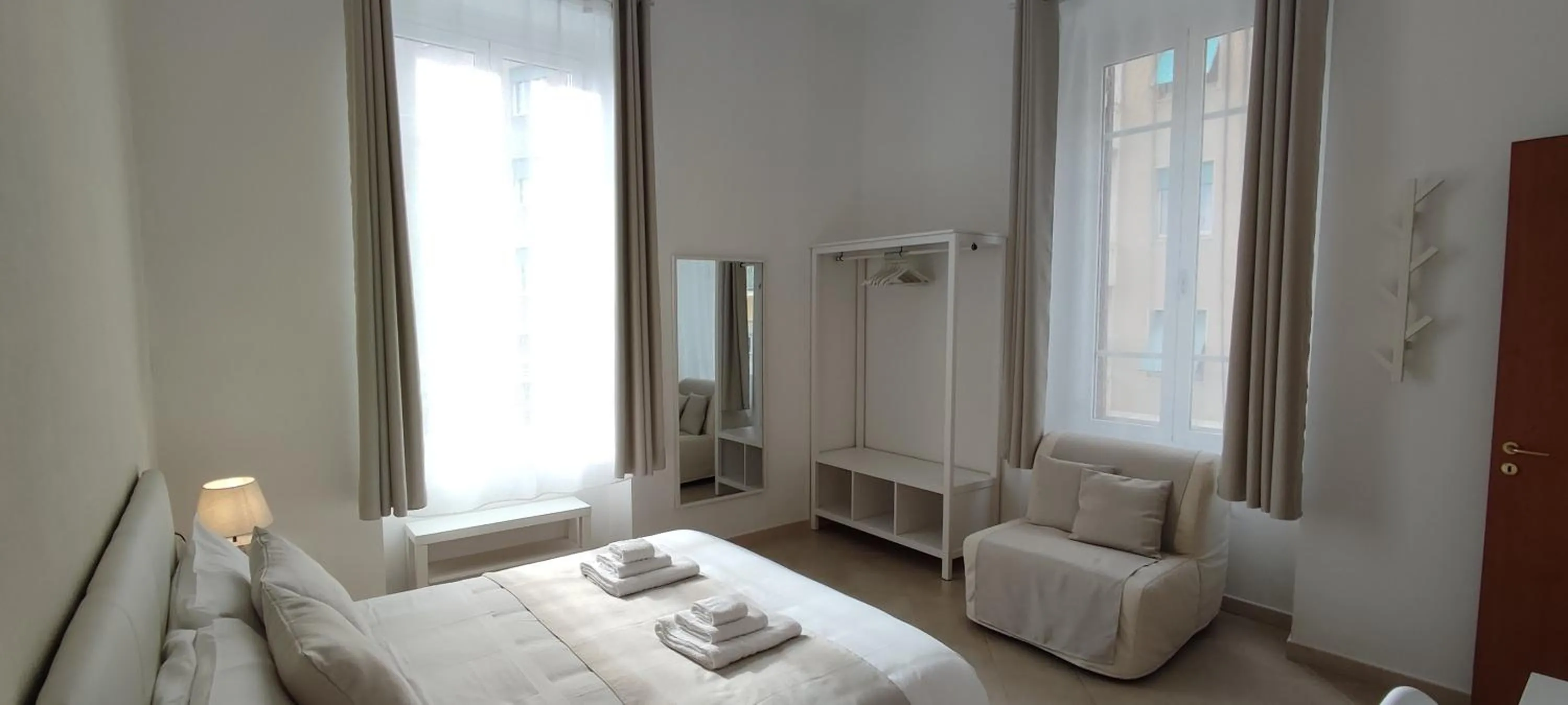 Bedroom, Bed in Nell'Azzurro