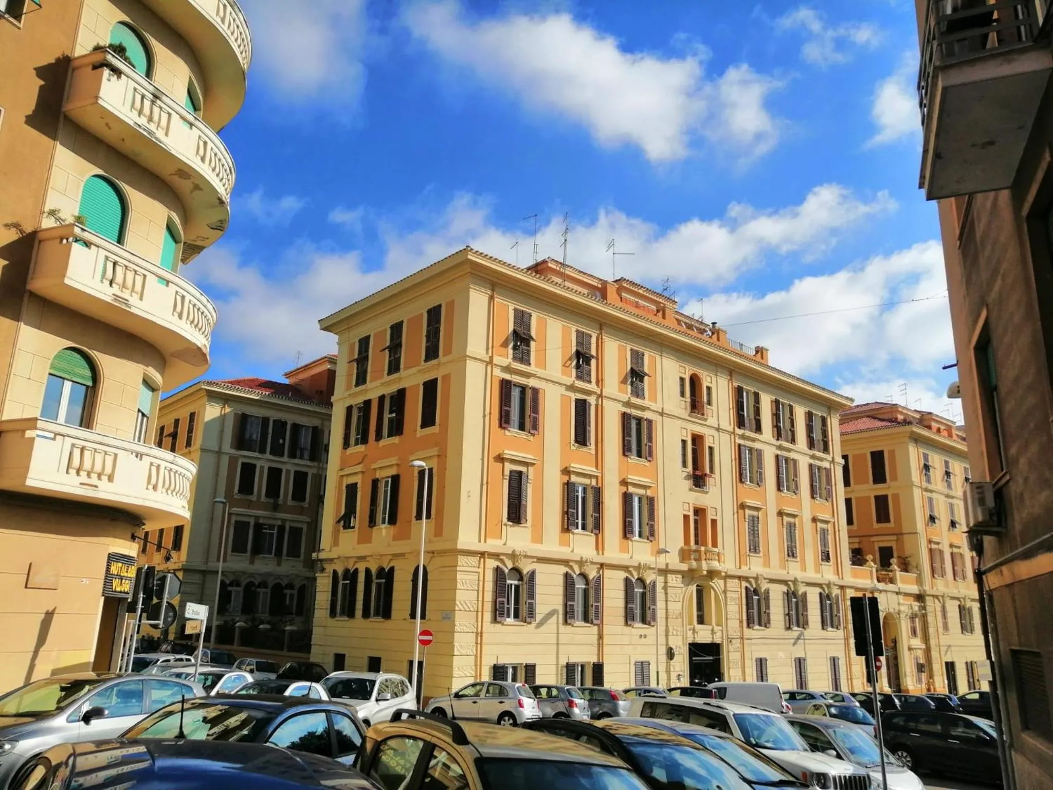 Property building in Nell'Azzurro