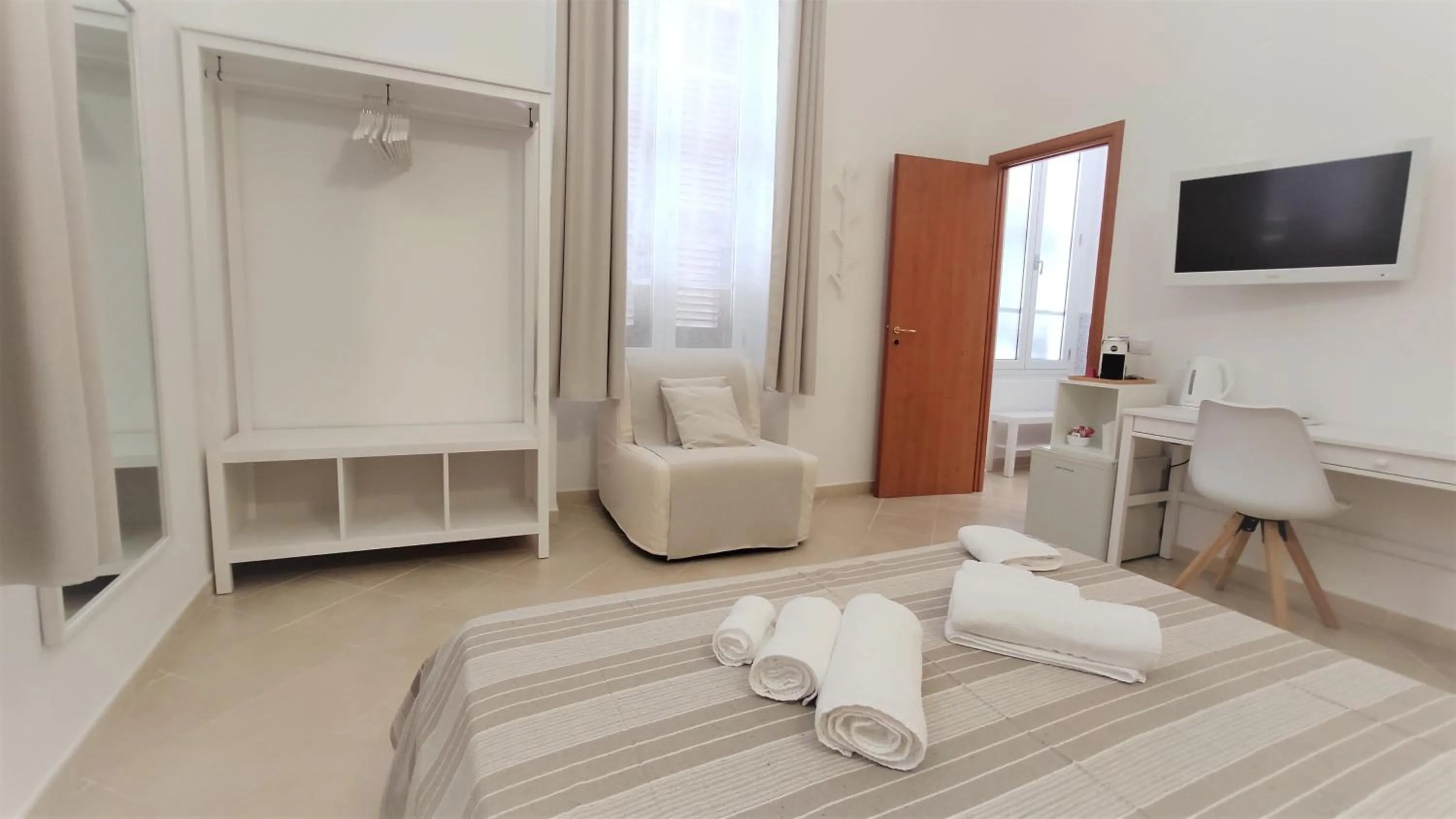 TV and multimedia, Bed in Nell'Azzurro