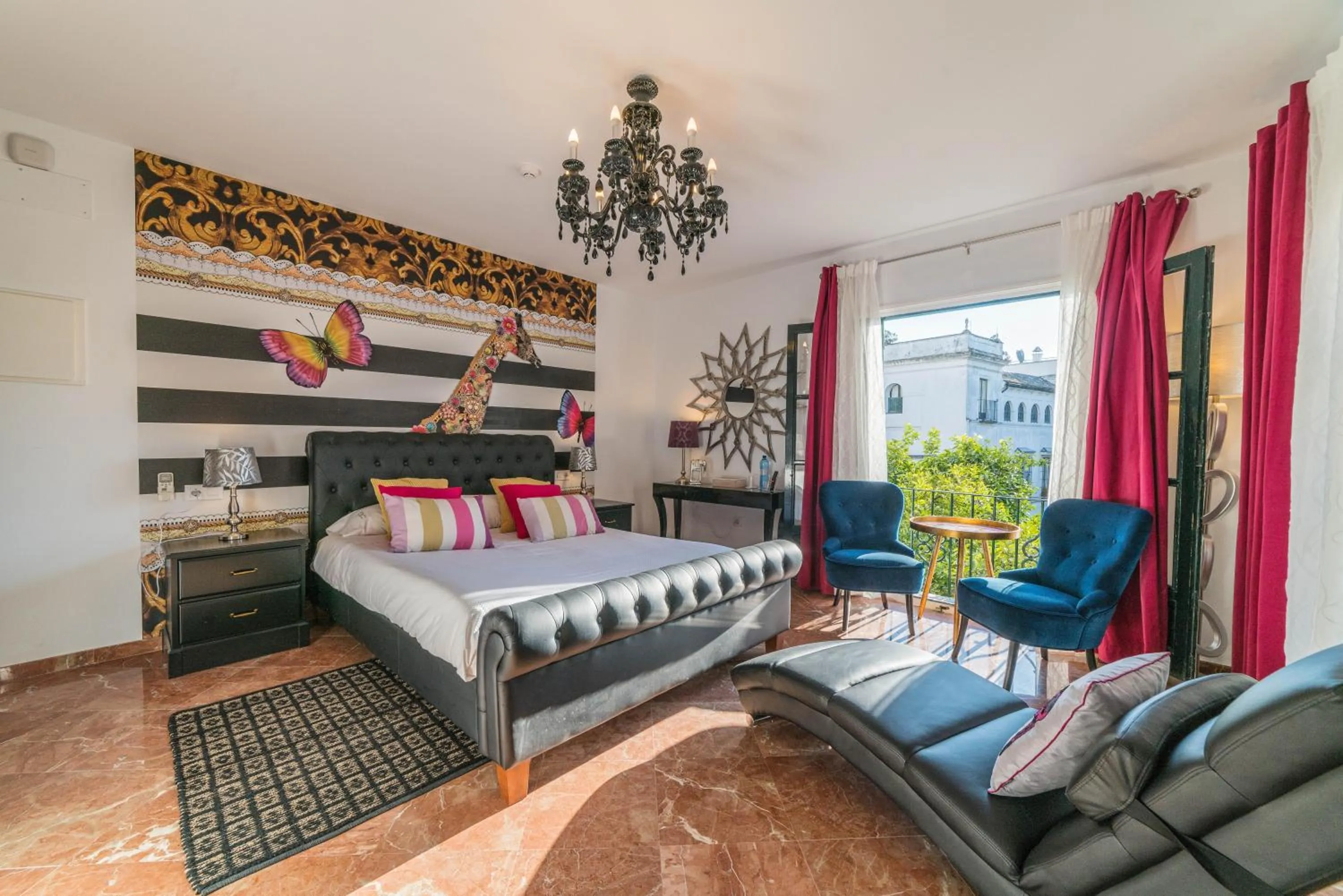 Photo of the whole room, Bed in Rey Don Pedro Luxury Home