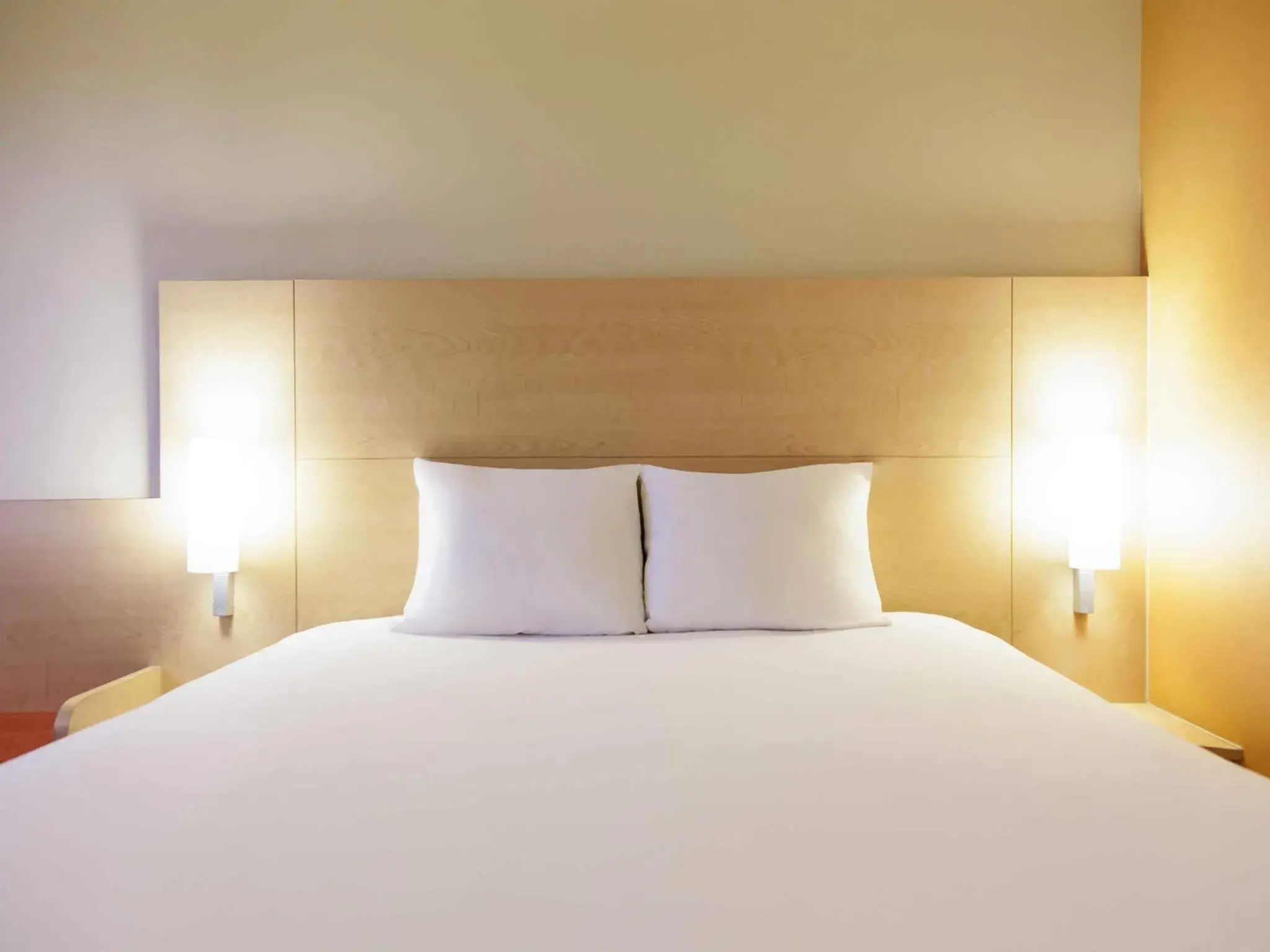 Bedroom, Bed in Ibis Aguascalientes Norte Bedroom, Bed in Ibis Aguascalientes Norte