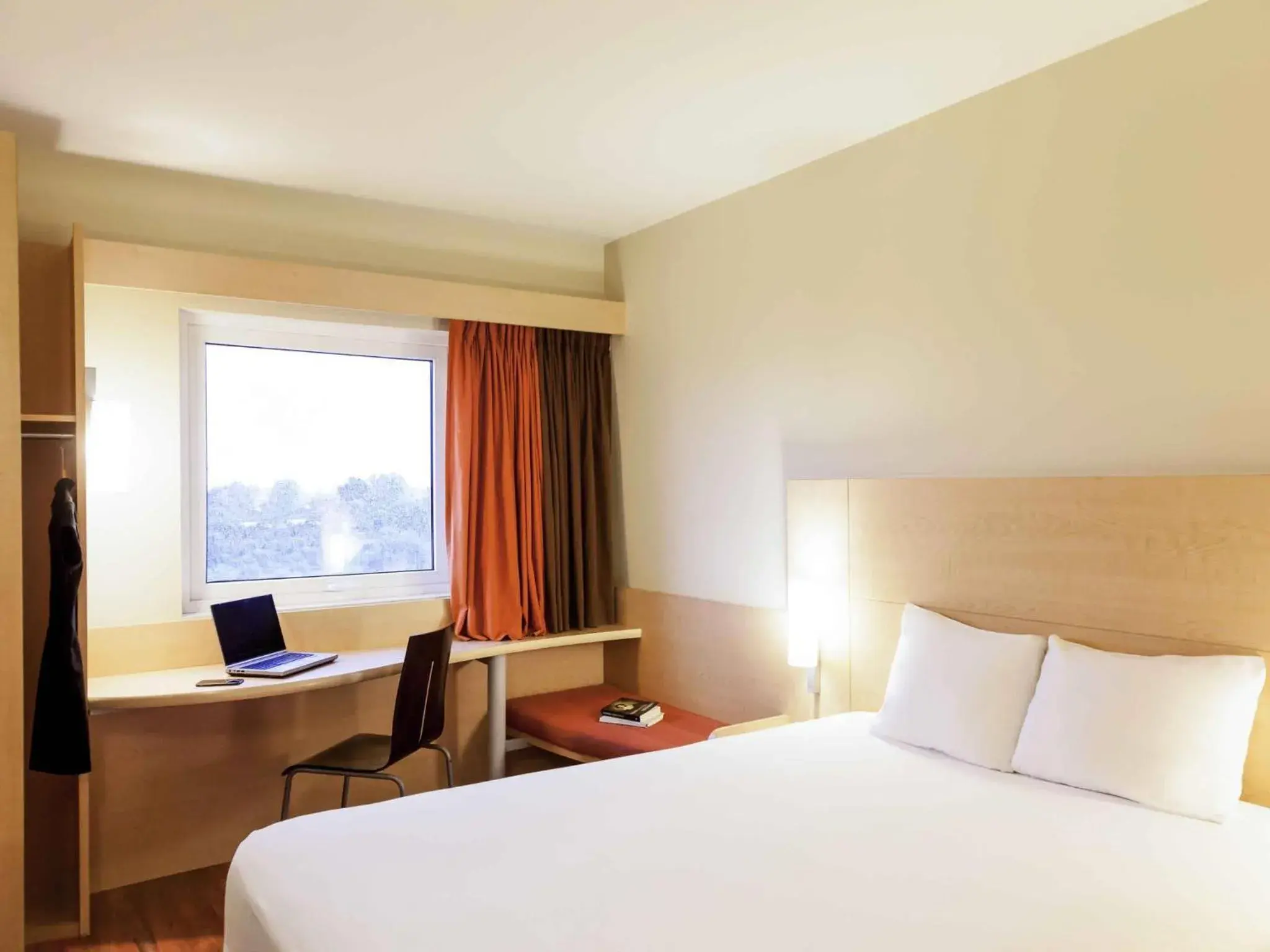 Bedroom, Bed in Ibis Aguascalientes Norte Bedroom, Bed in Ibis Aguascalientes Norte