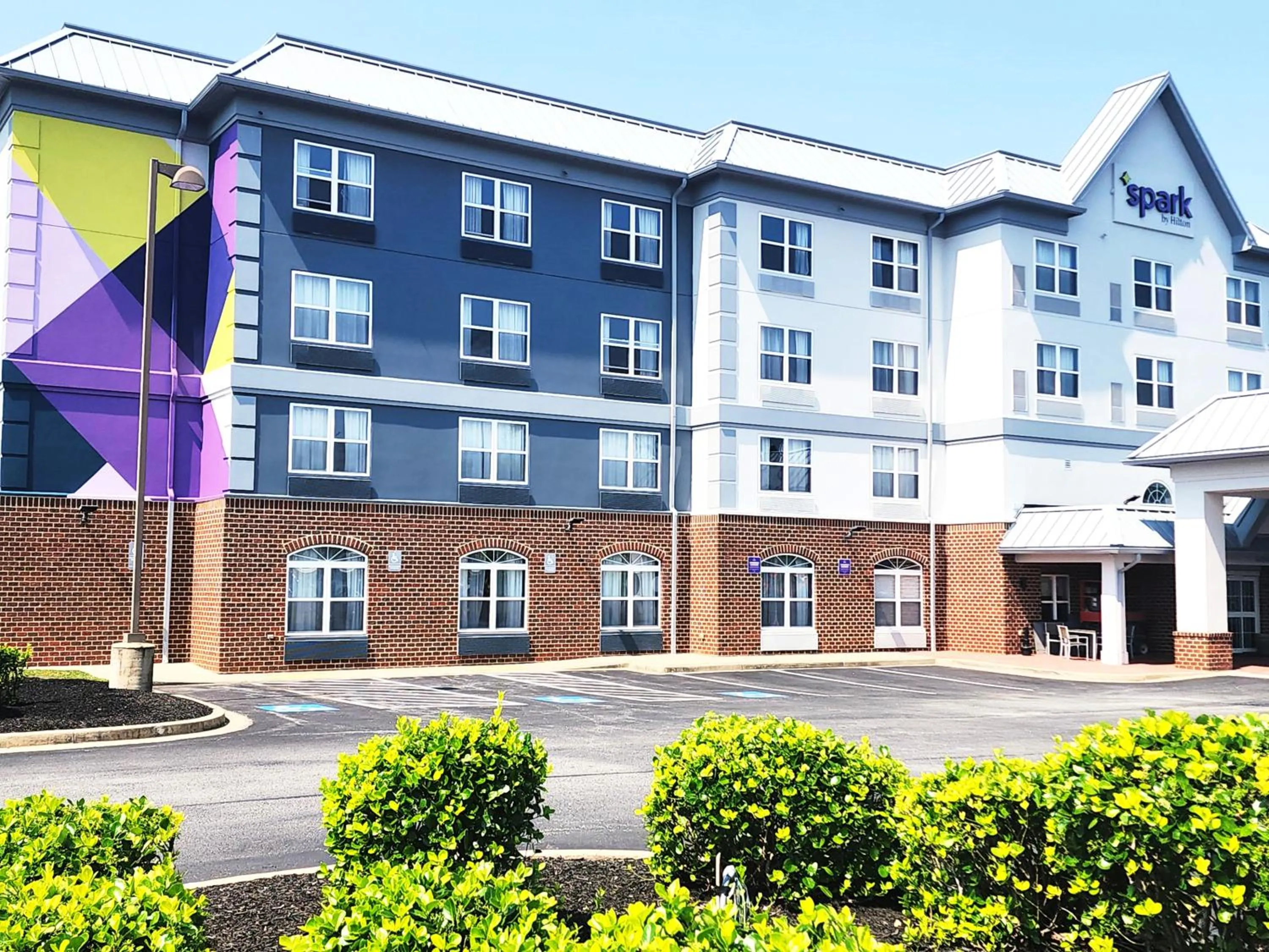 Spark by Hilton California Lexington Park