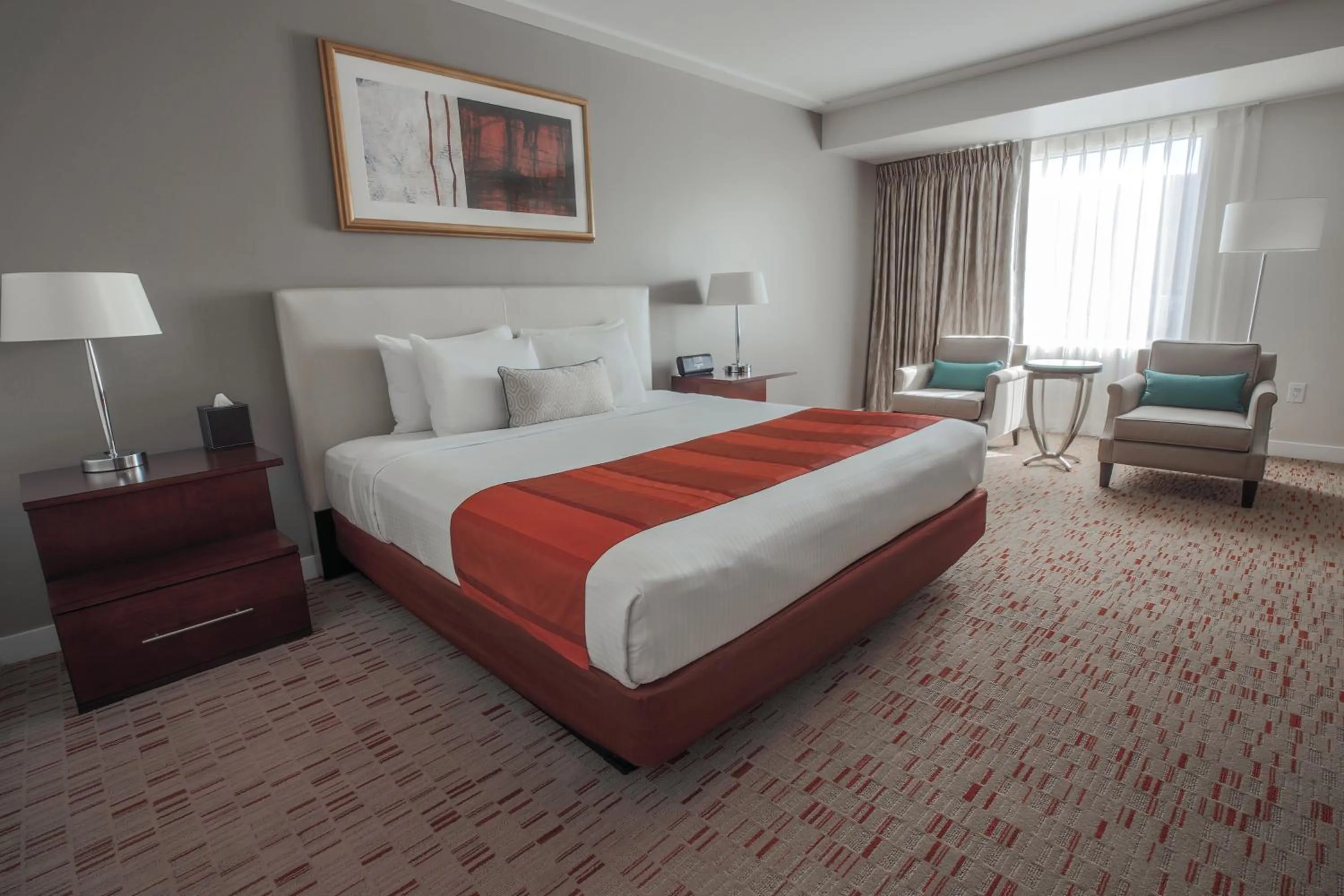 Bedroom, Bed in Wind Creek Bethlehem Casino & Resort