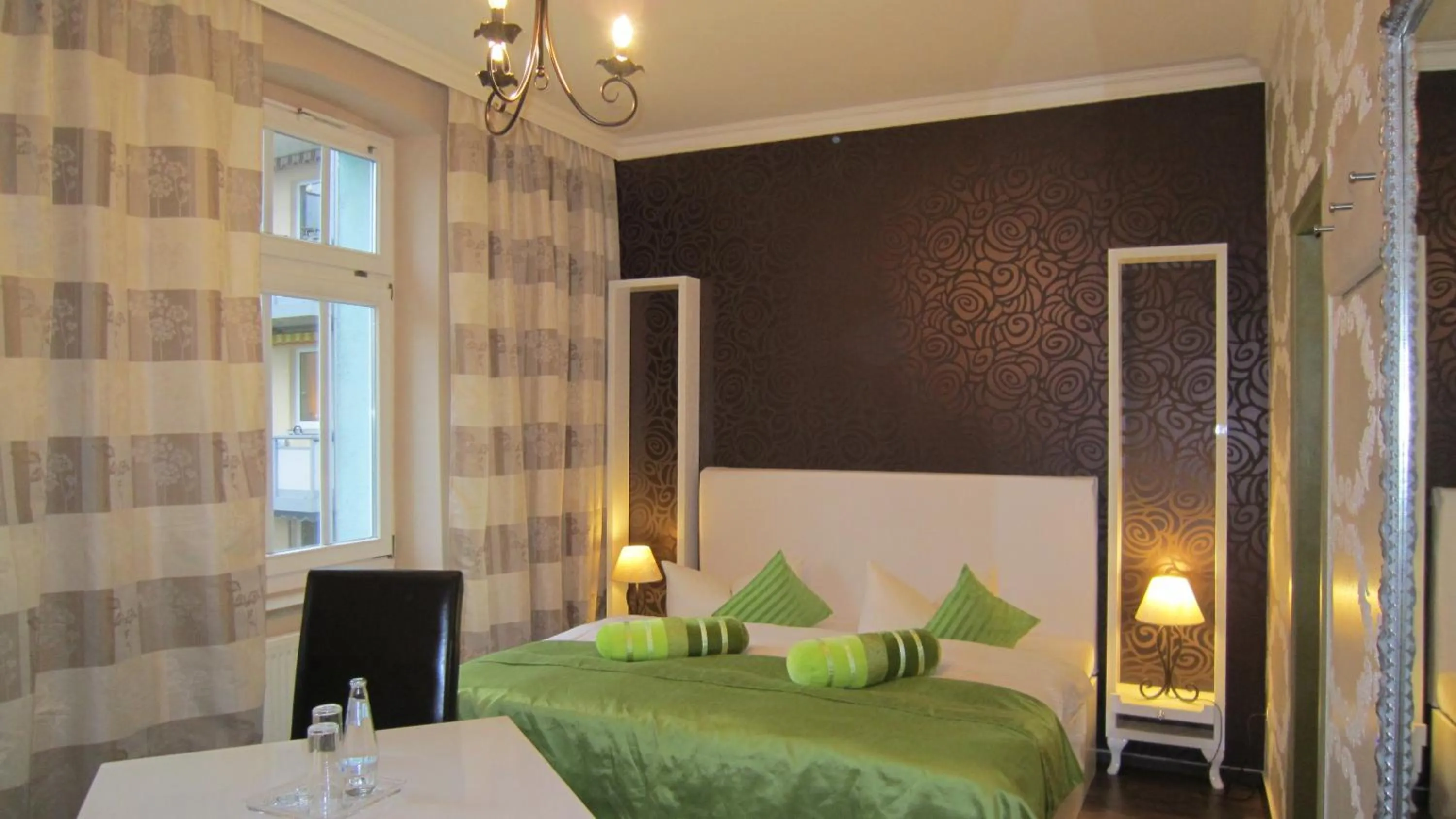 Photo of the whole room, Bed in Ahorn Hotel