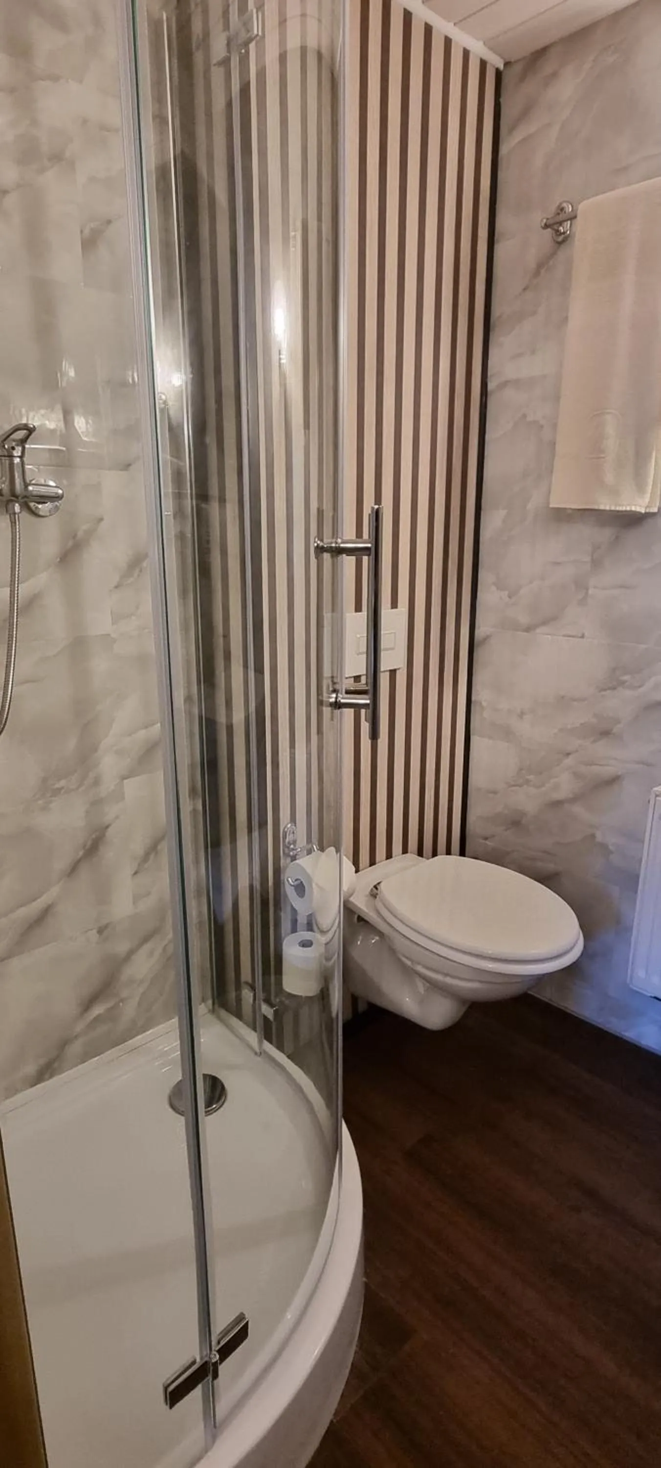 Bathroom in Ahorn Hotel