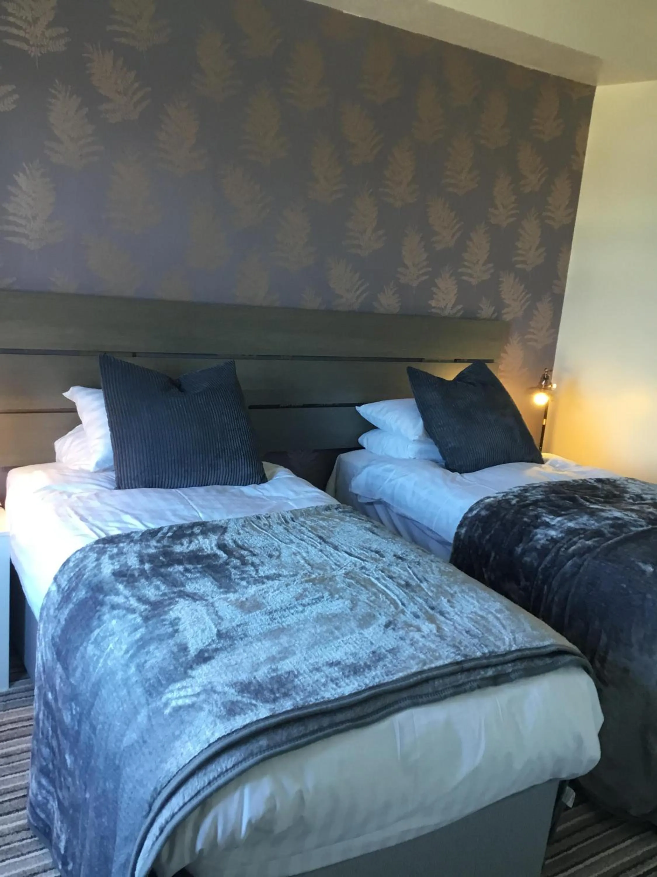 Bedroom, Bed in Dene House