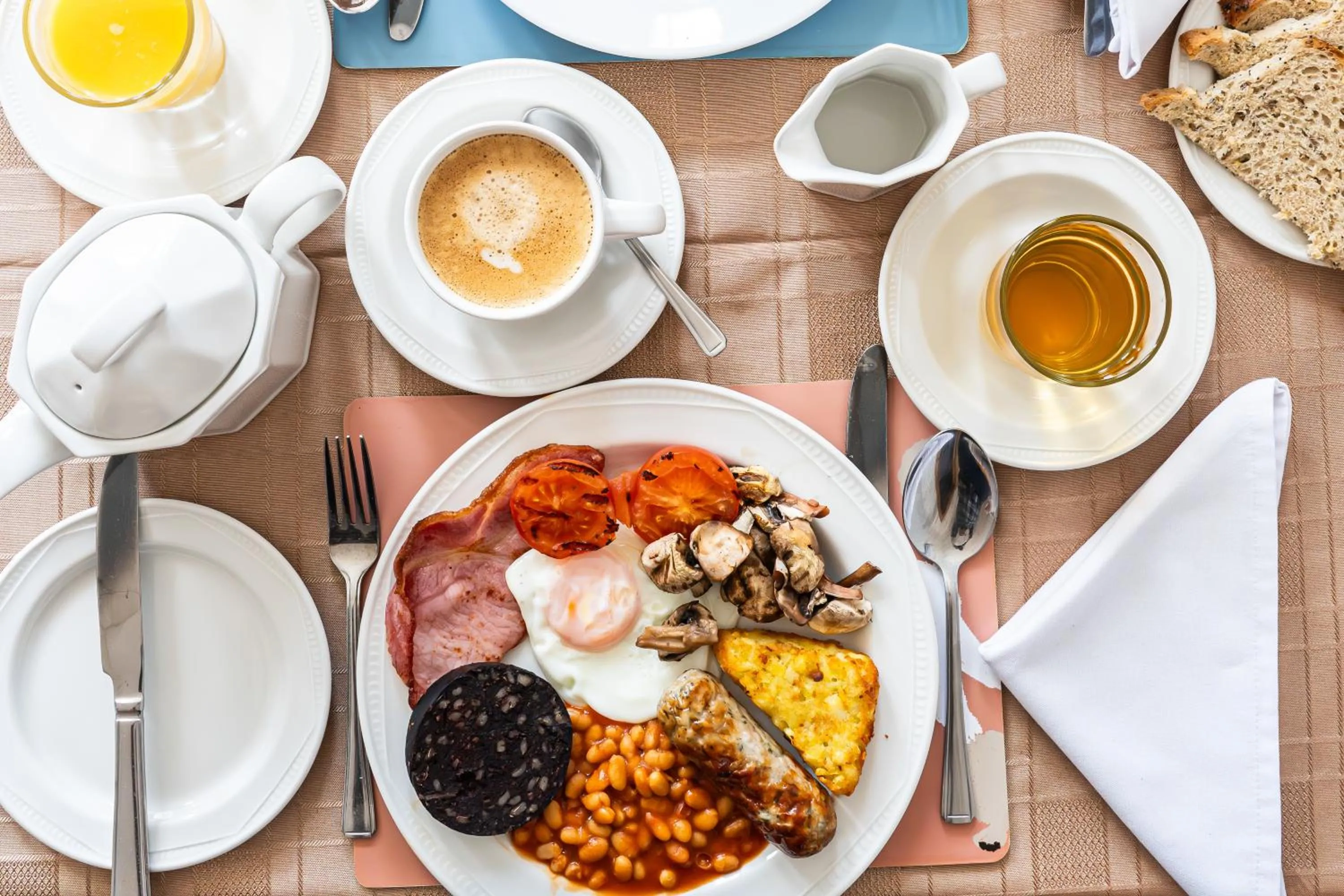 Breakfast in Dene House