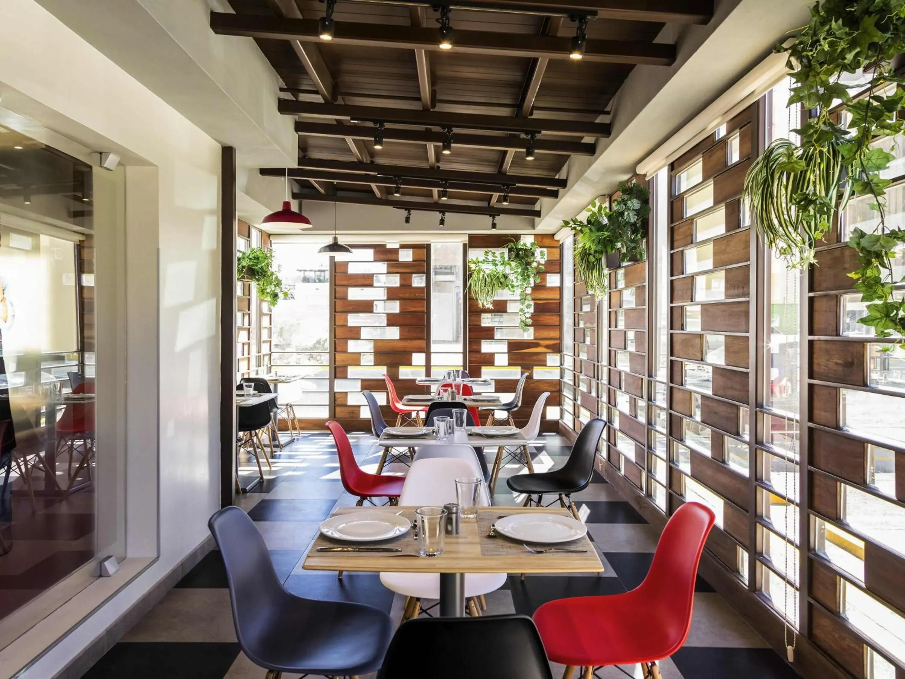 Restaurant/places to eat in Ibis Chihuahua Restaurant/places to eat in Ibis Chihuahua