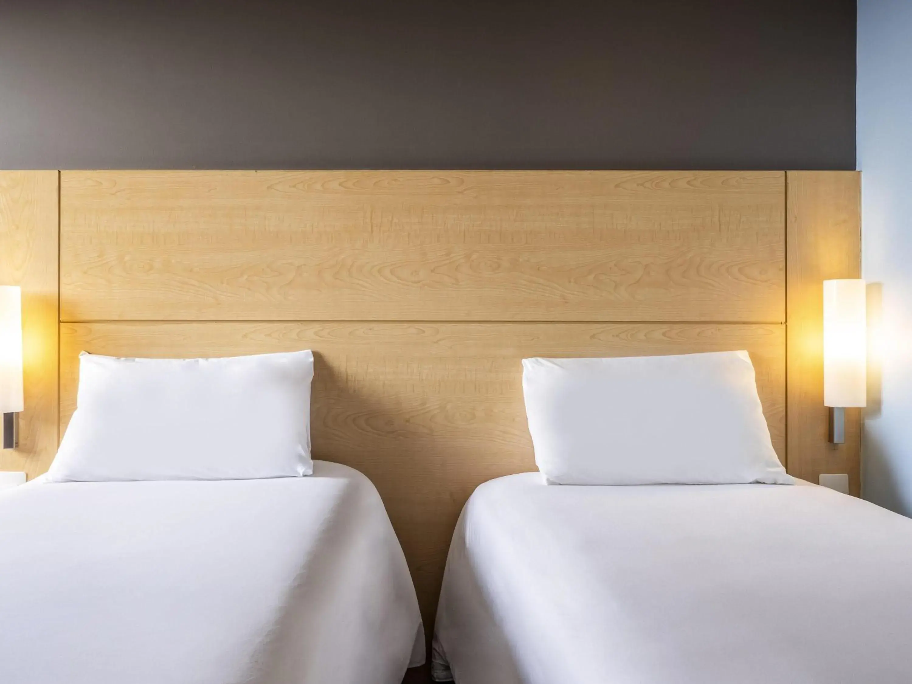 Bedroom, Bed in Ibis Chihuahua Bedroom, Bed in Ibis Chihuahua