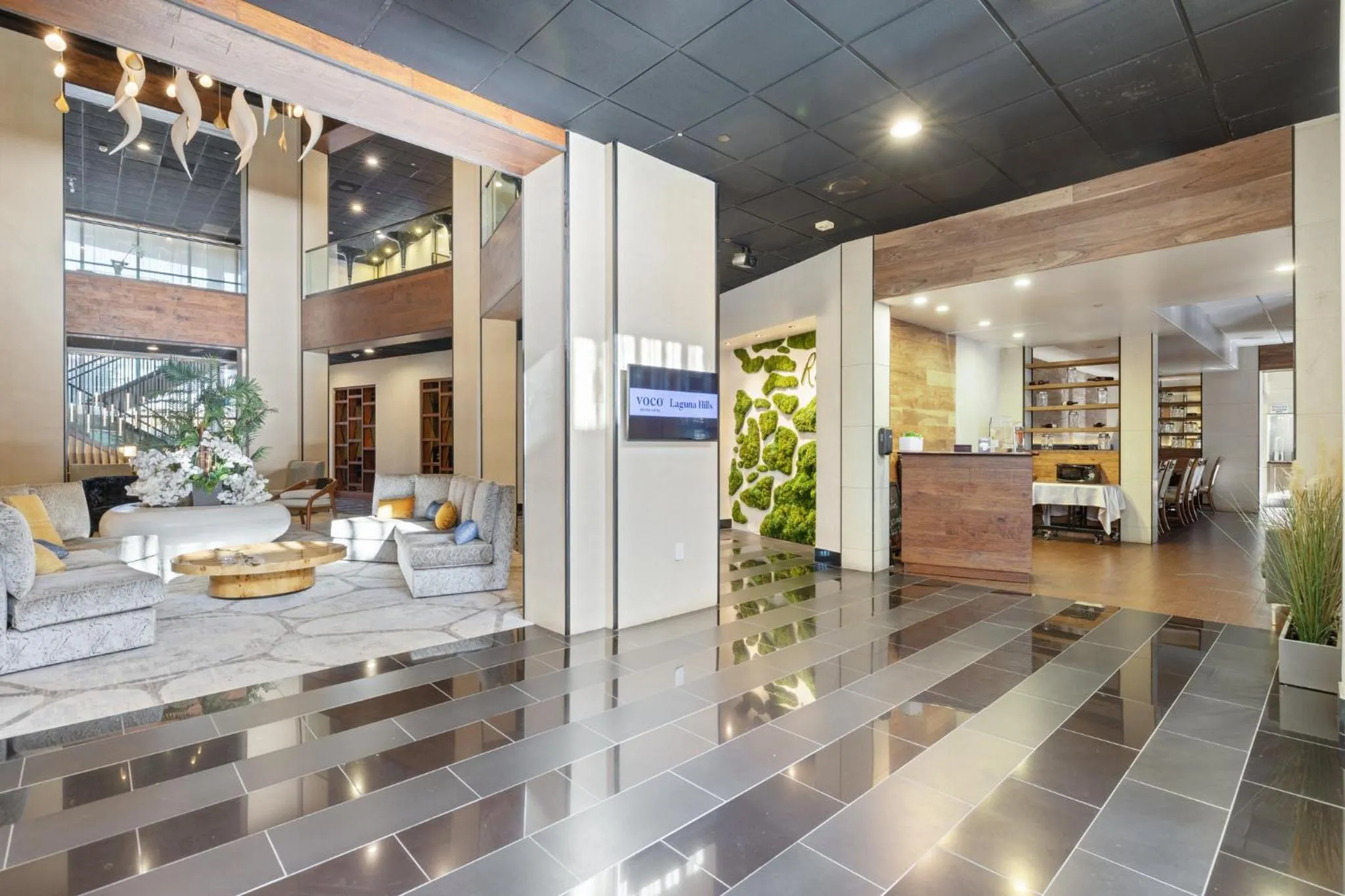 Property building in voco Laguna Hills by IHG