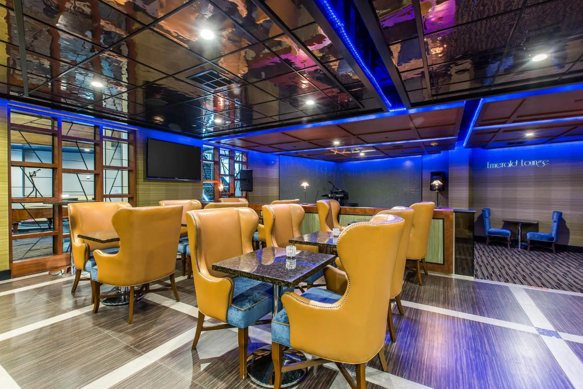 Lounge or bar in The Hills Hotel, an IHG Hotel