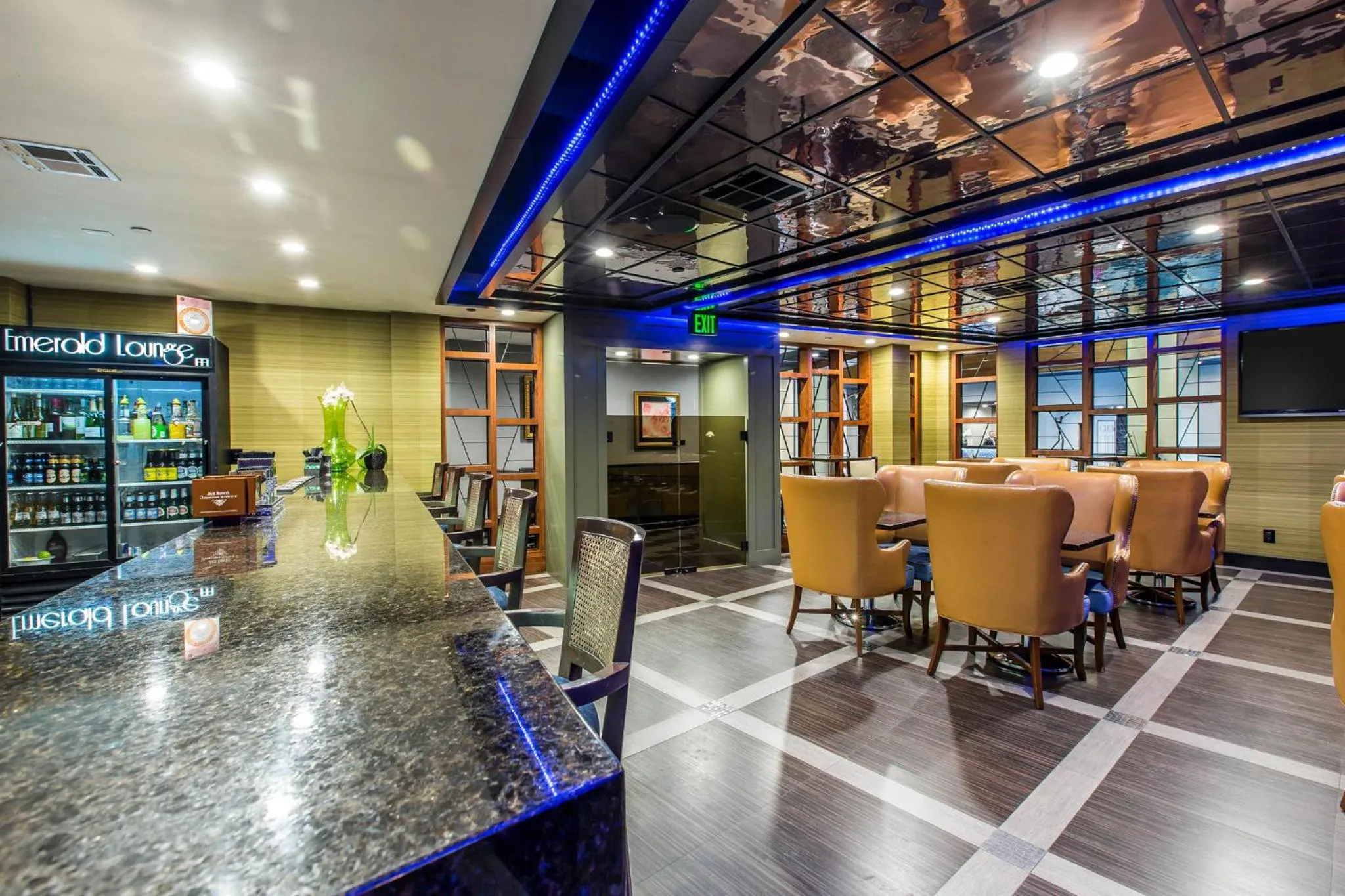 Restaurant/places to eat in The Hills Hotel, an IHG Hotel