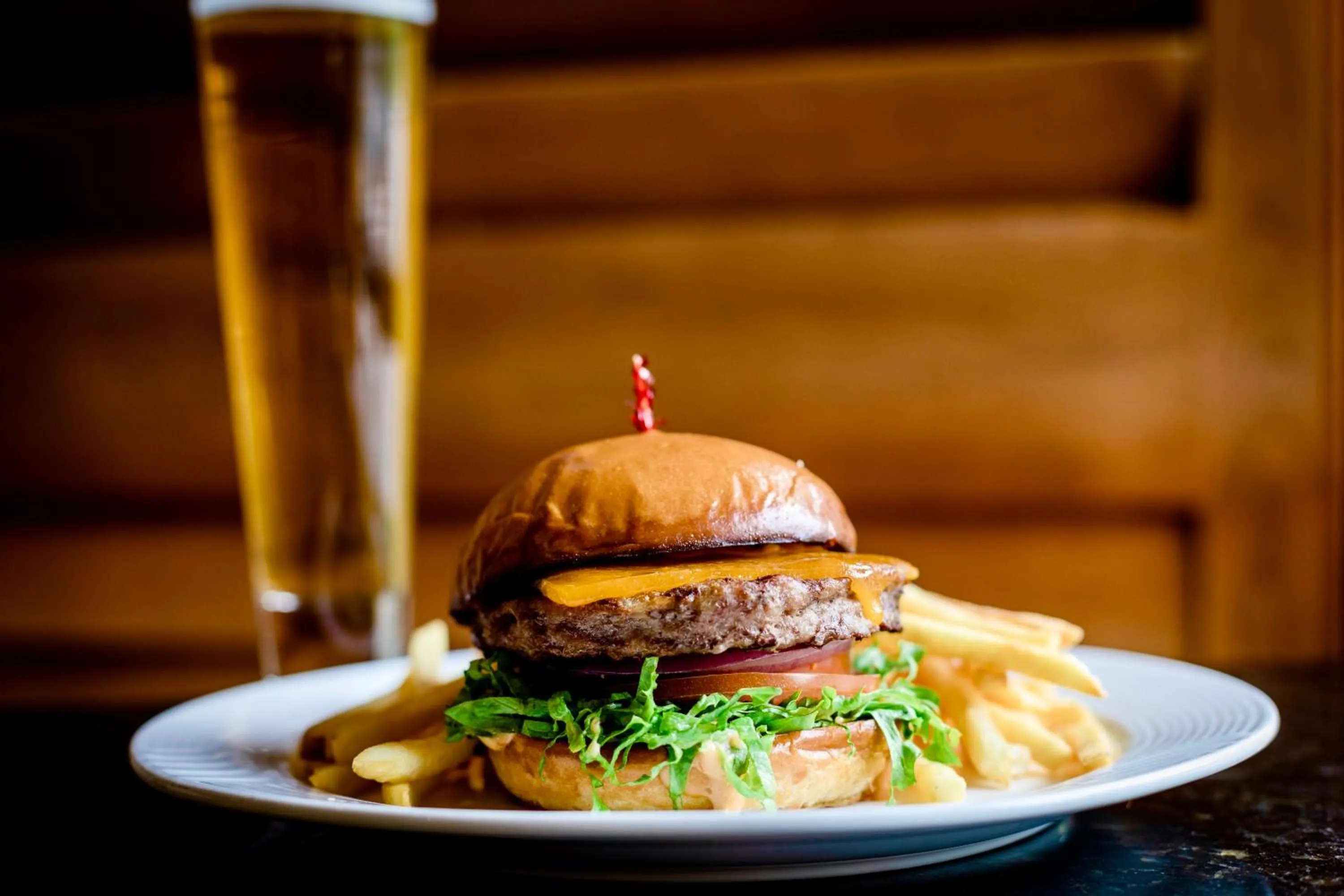 Restaurant/places to eat in The Hills Hotel, an IHG Hotel