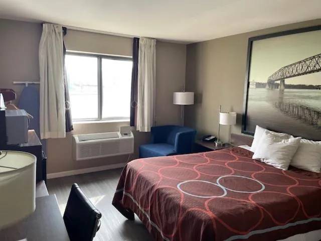 Bed in Super 8 by Wyndham Alton
