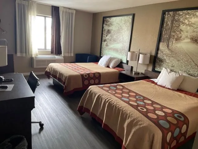 Bed in Super 8 by Wyndham Alton