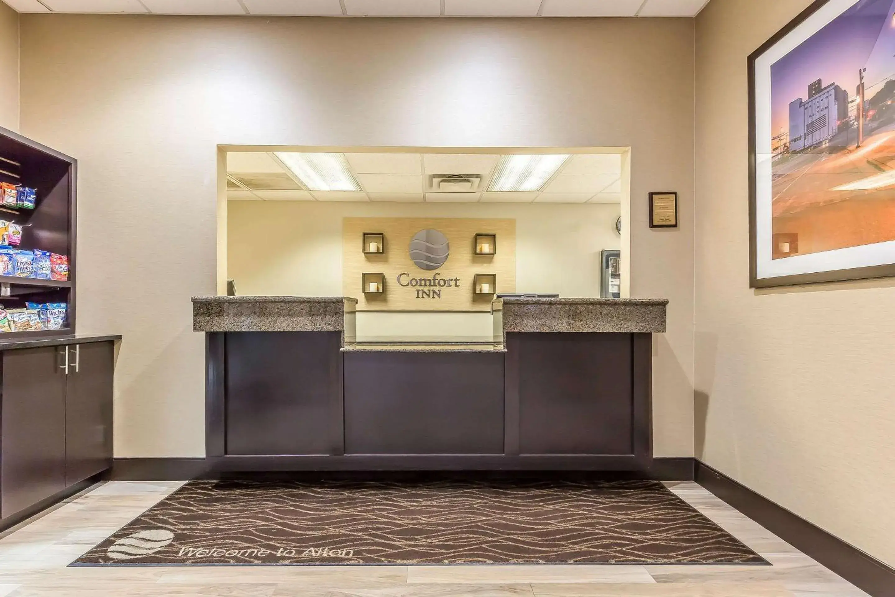 Lobby or reception in Comfort Inn Alton near I-255 Lobby or reception in Comfort Inn Alton near I-255