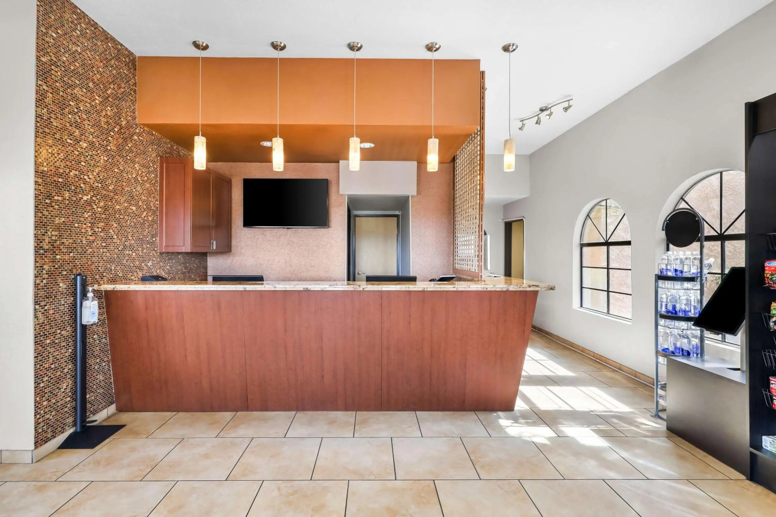 Lobby or reception in Sure Stay Plus by Best Western Twentynine Palms Joshua Tree