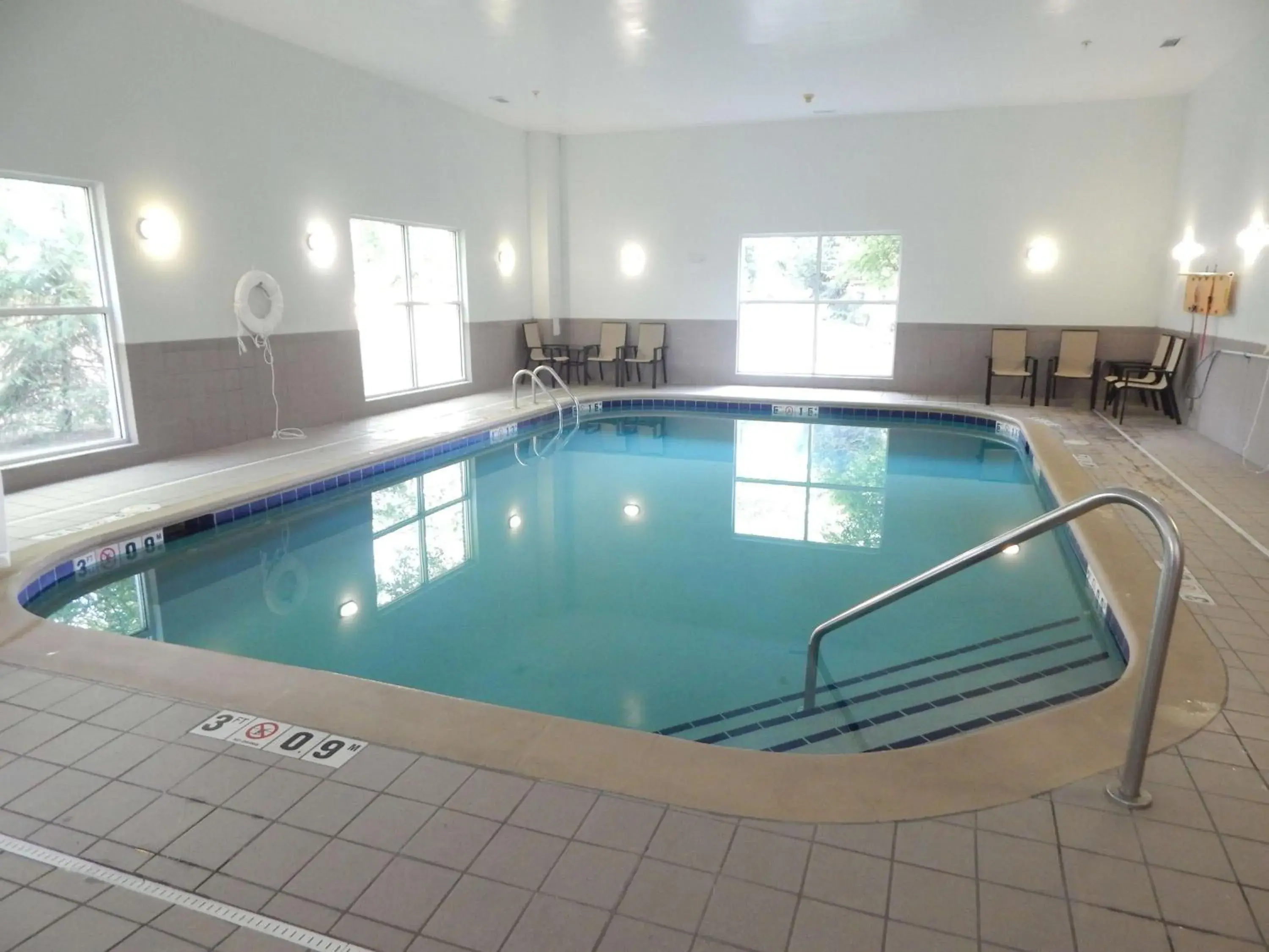 Pool view in Hampton Inn Heath Pool view in Hampton Inn Heath